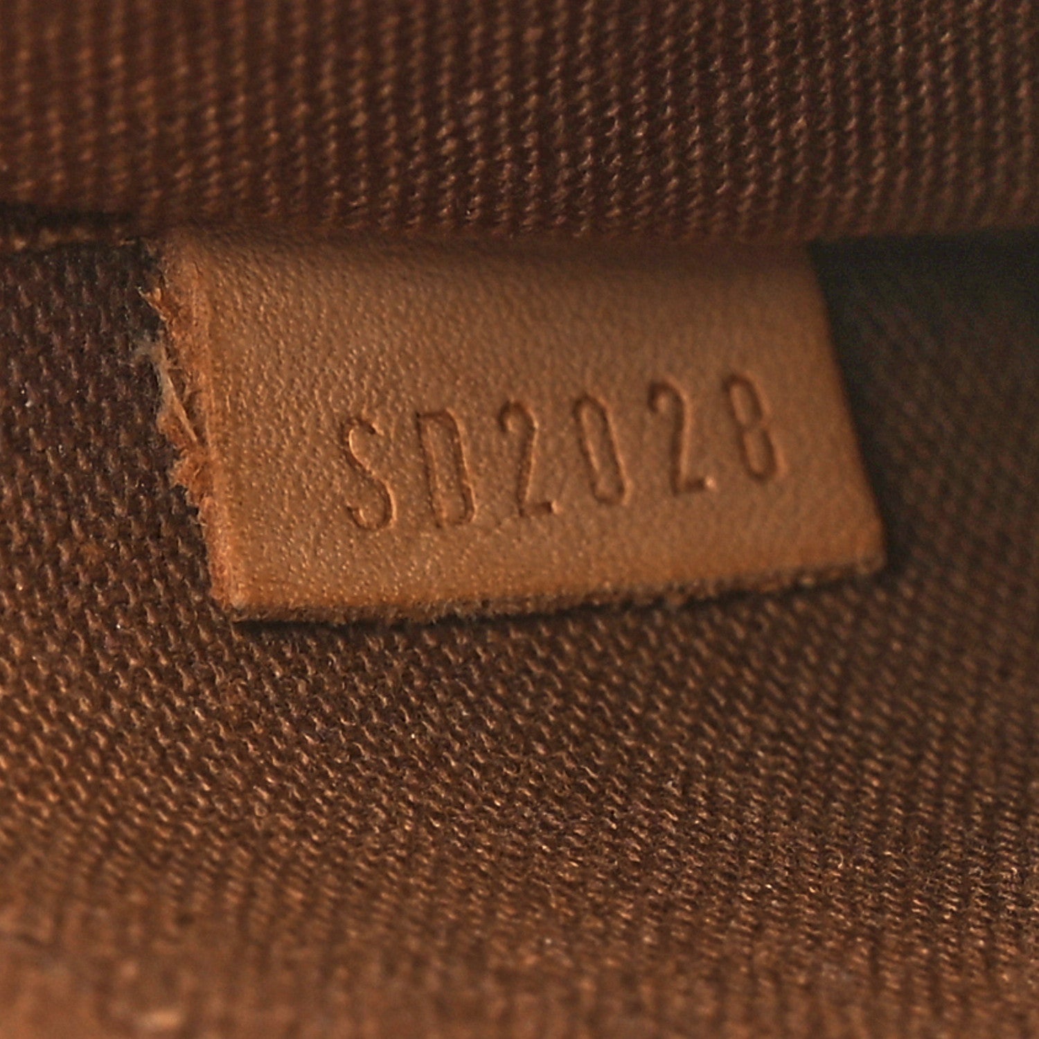 Louis Vuitton Monogram Popincourt 7 of 11