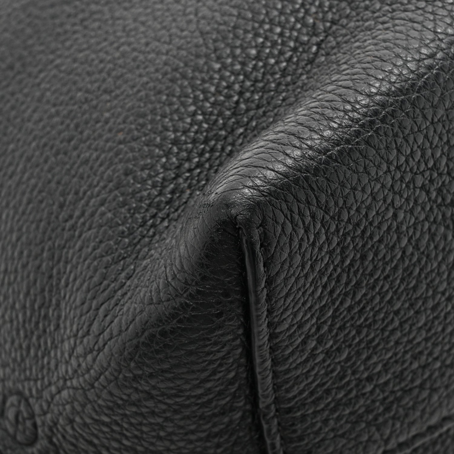 The Row Grained Calfskin Wander Bag Black 11 of 13
