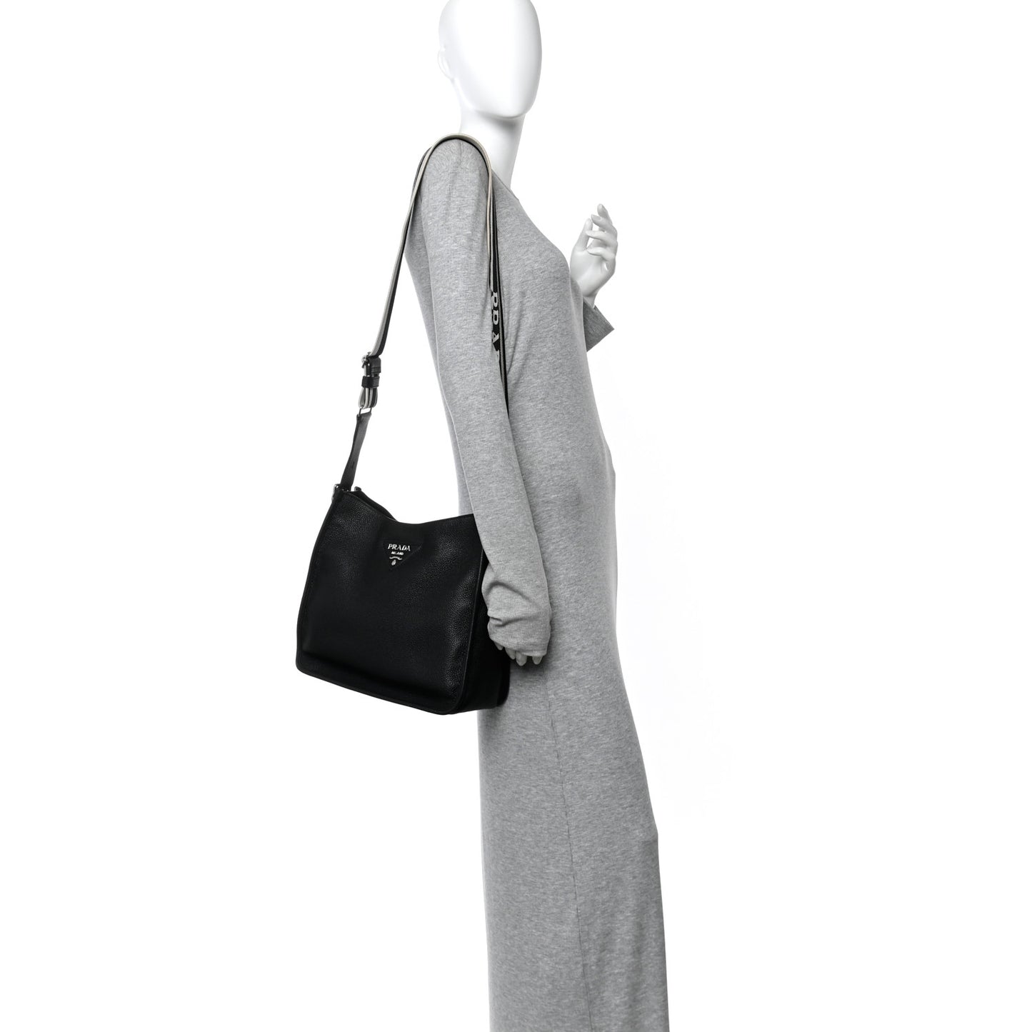 Vitello Daino Soft Hobo Messenger Bag Black