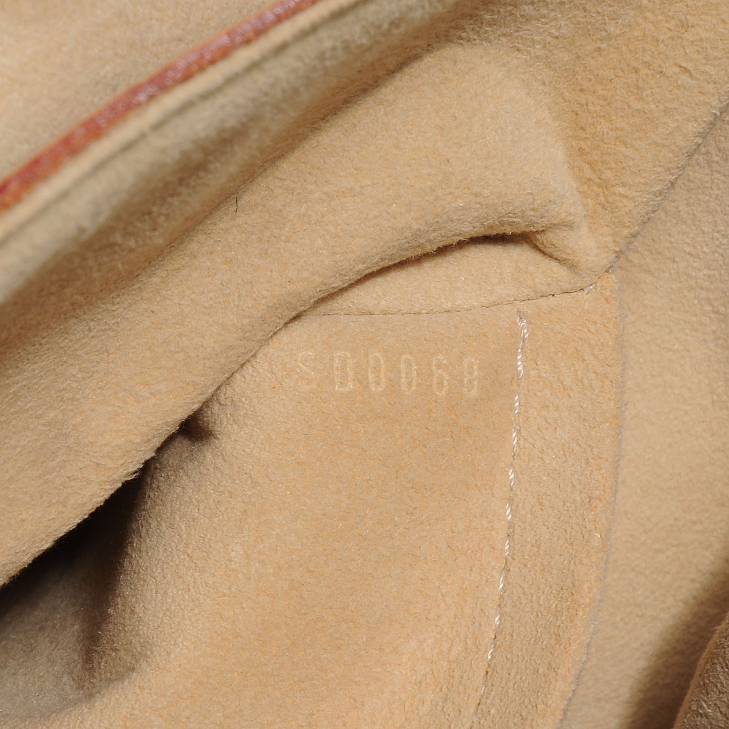 Monogram Beverly MM