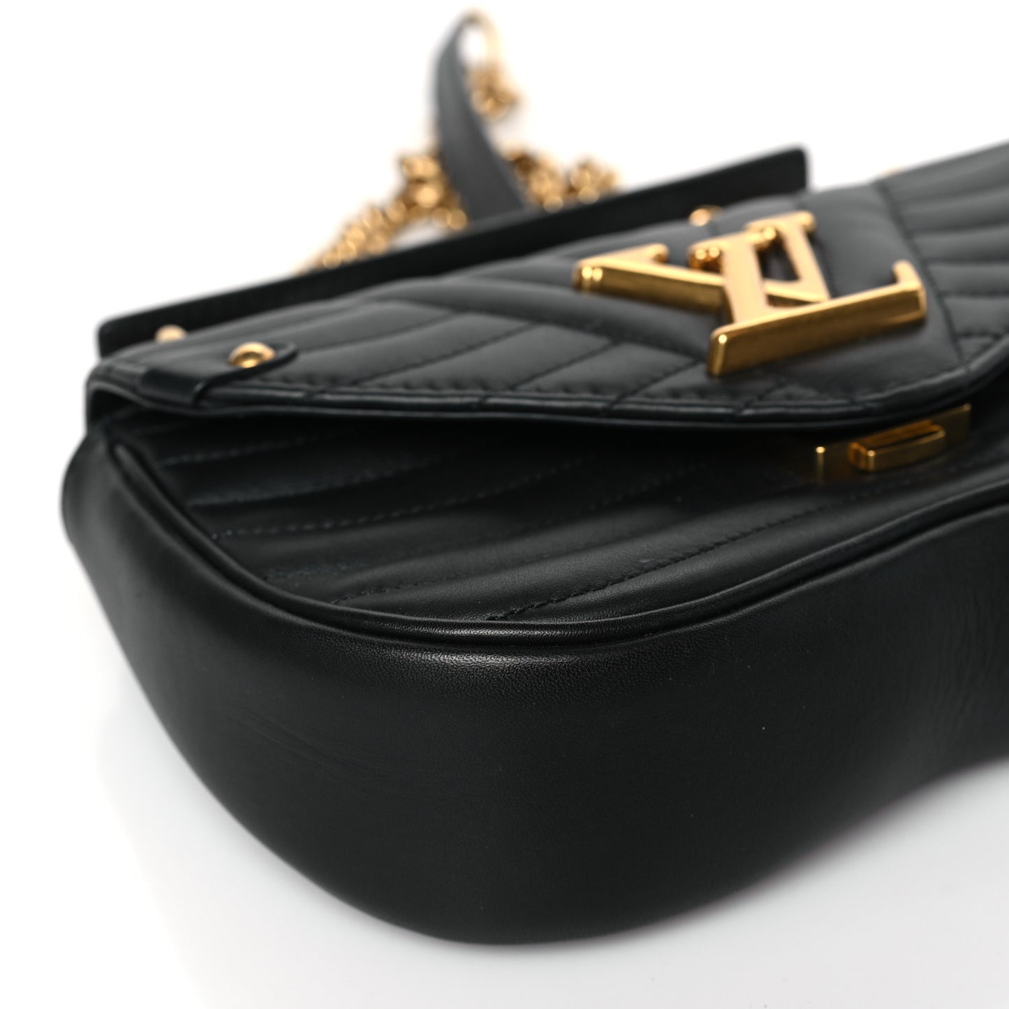 Calfskin New Wave Chain MM Black