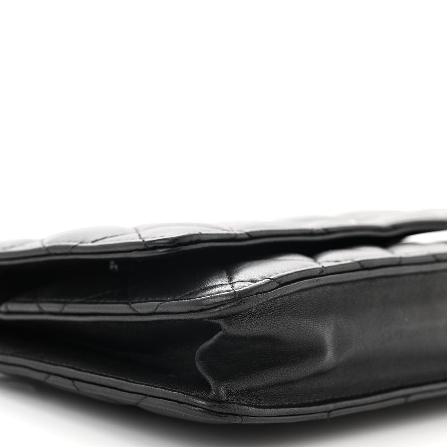 Lambskin Quilted Wallet On Chain WOC Black