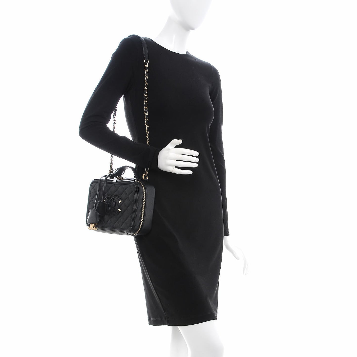 Caviar Quilted Medium CC Filigree Vanity Case Black