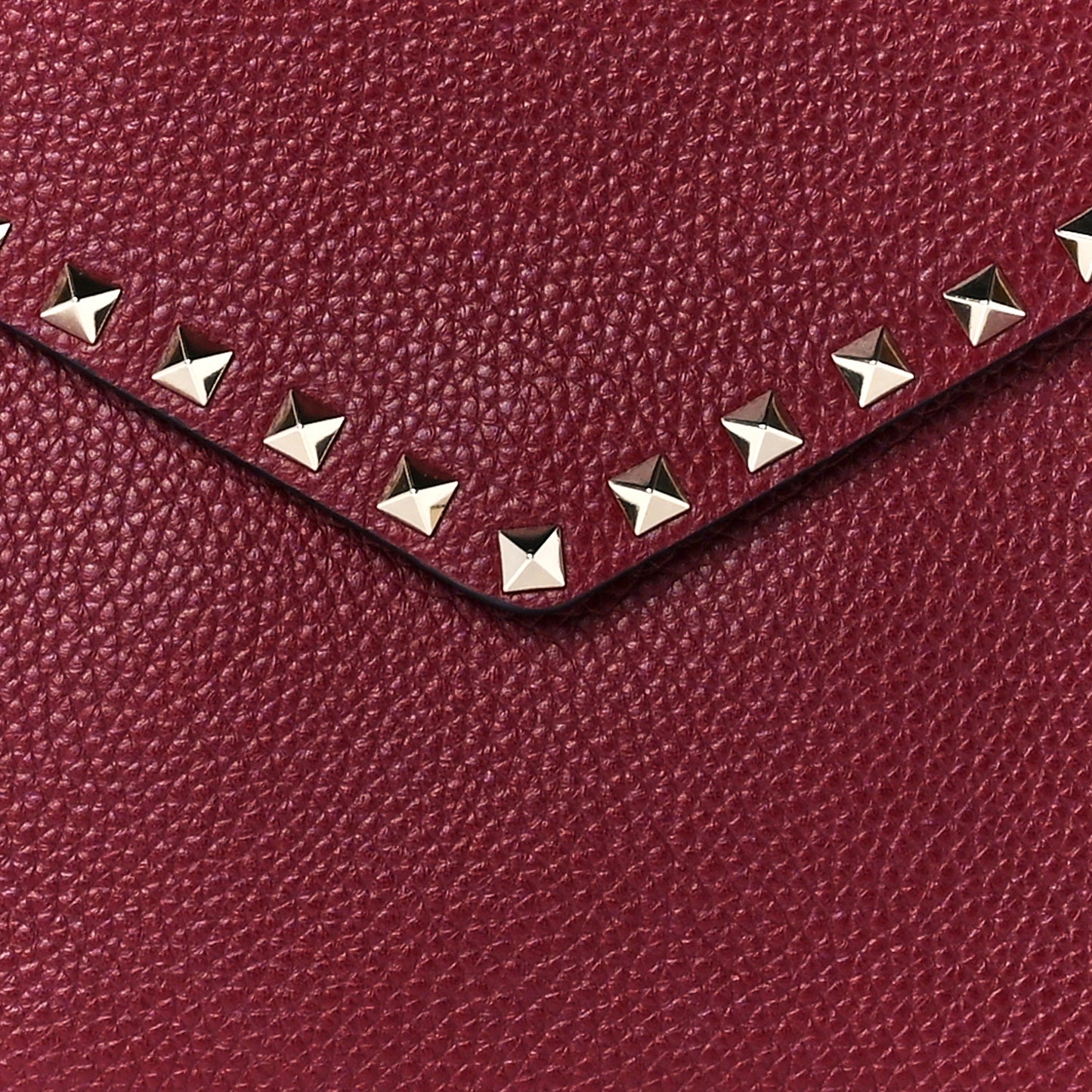 Pebbled Calfskin Large Rockstud Envelope Clutch Cerise