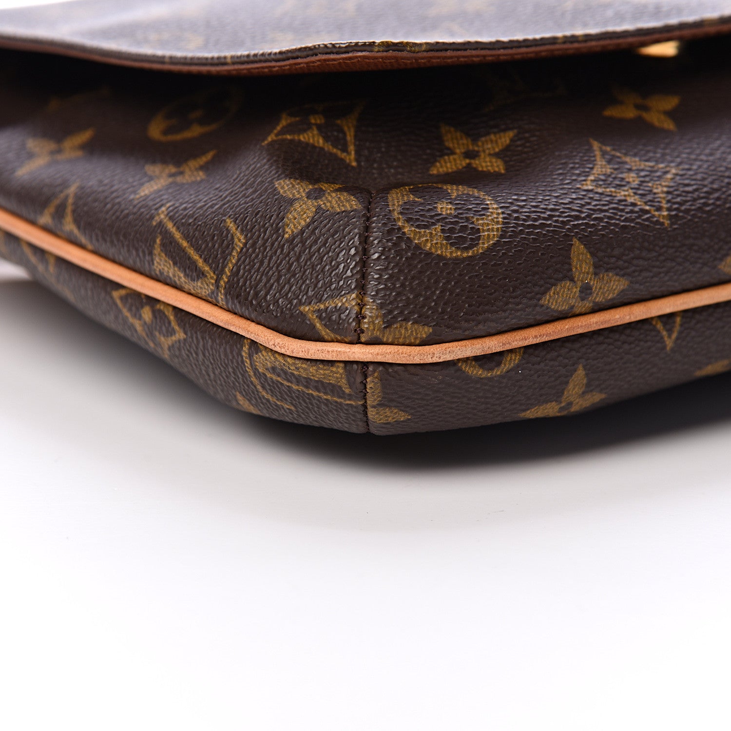 Louis Vuitton Monogram Musette Salsa 8 of 10