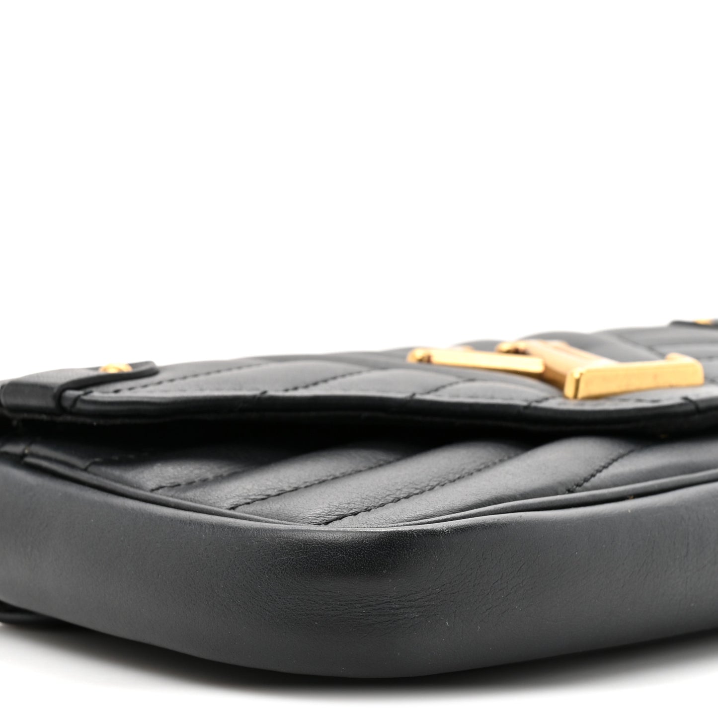 Calfskin New Wave Chain Pochette Black