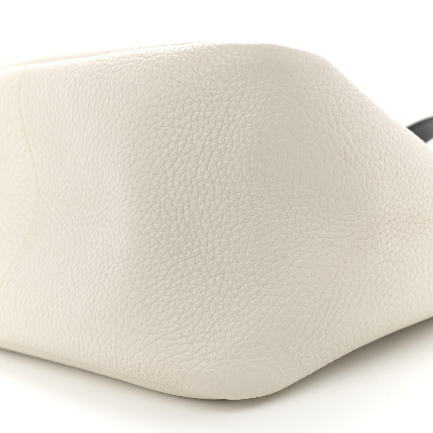 Vitello Daino Soft Mini Dynamique Tote Talco Black