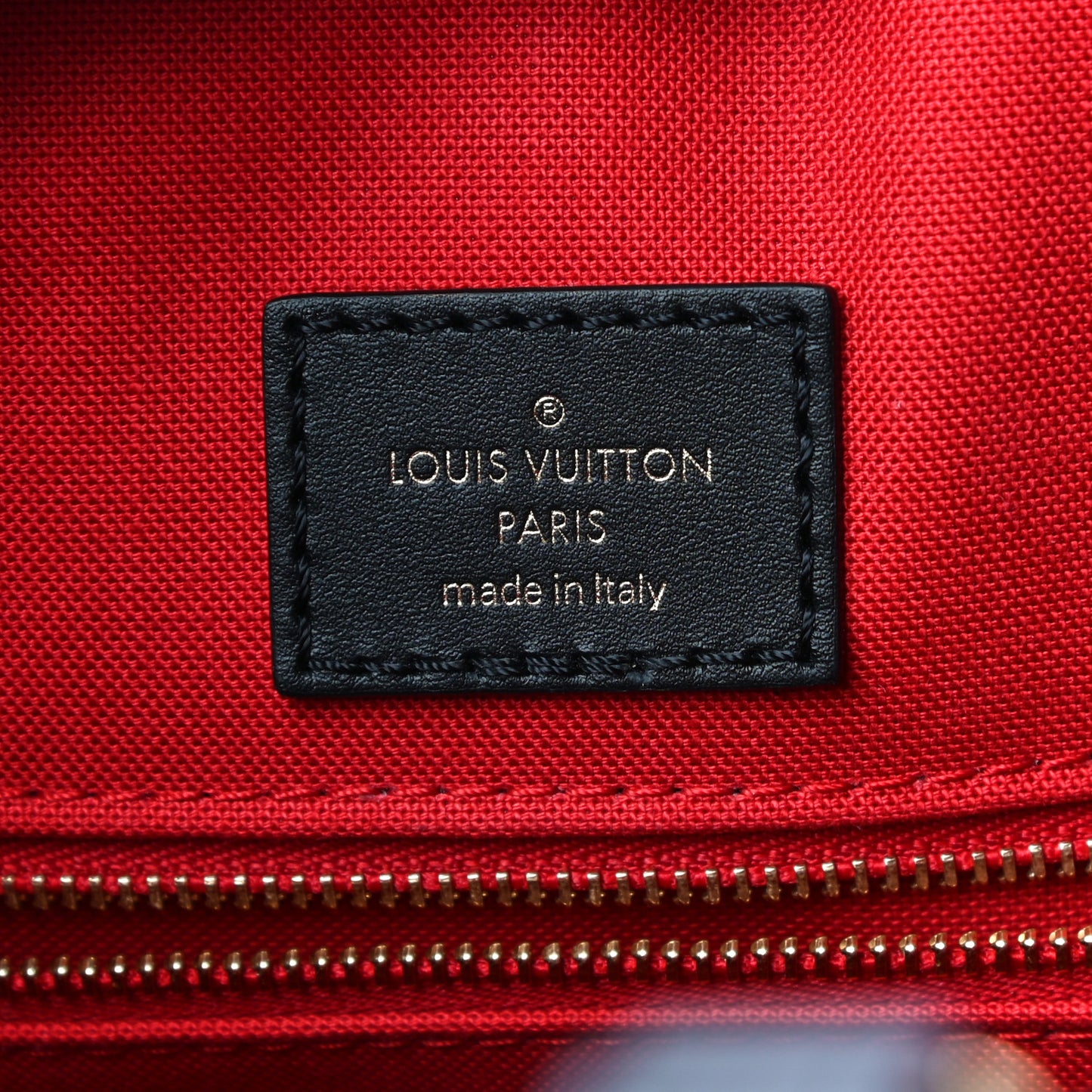 Reverse Monogram Giant Onthego MM