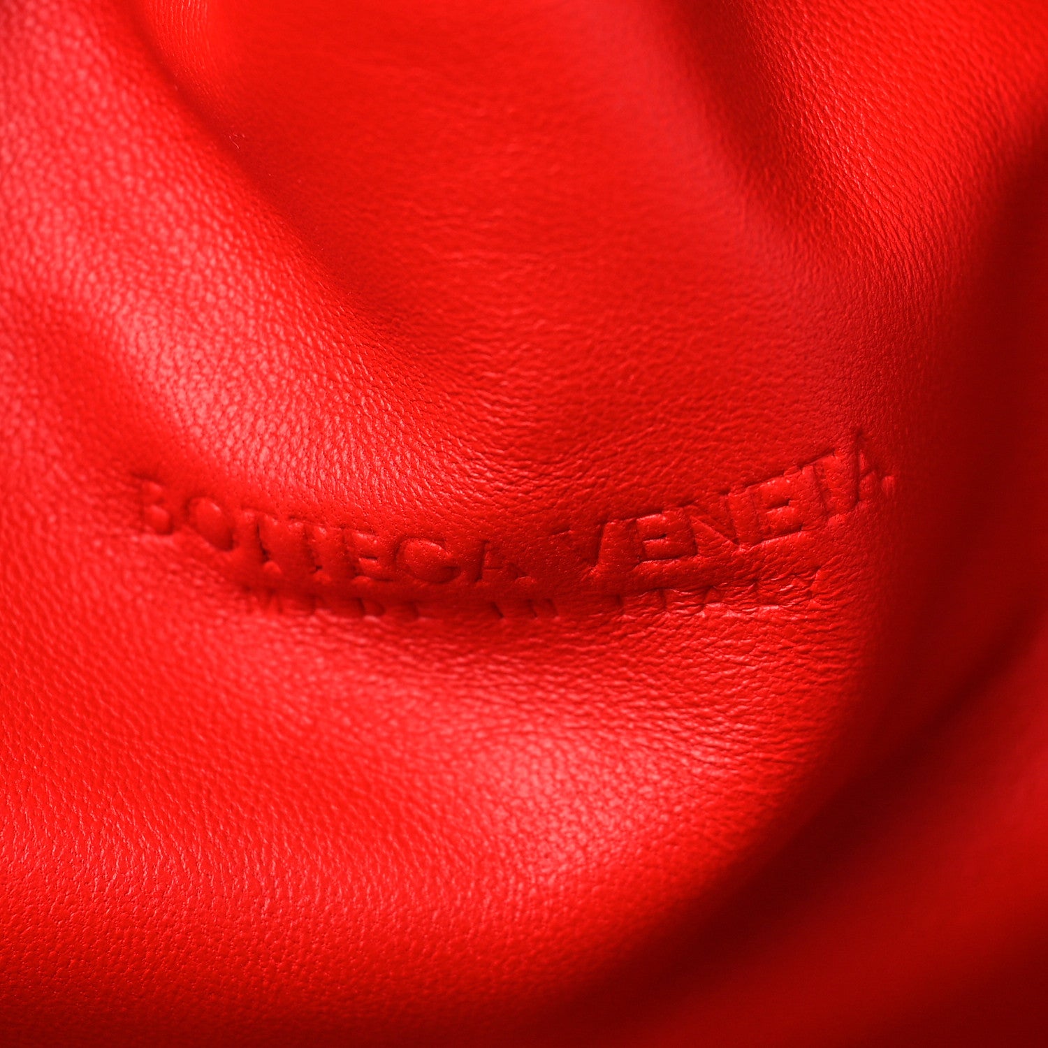Bottega Veneta Nappa Maxi Intrecciato The Pouch Oversized Clutch Bright Red 7 of 10