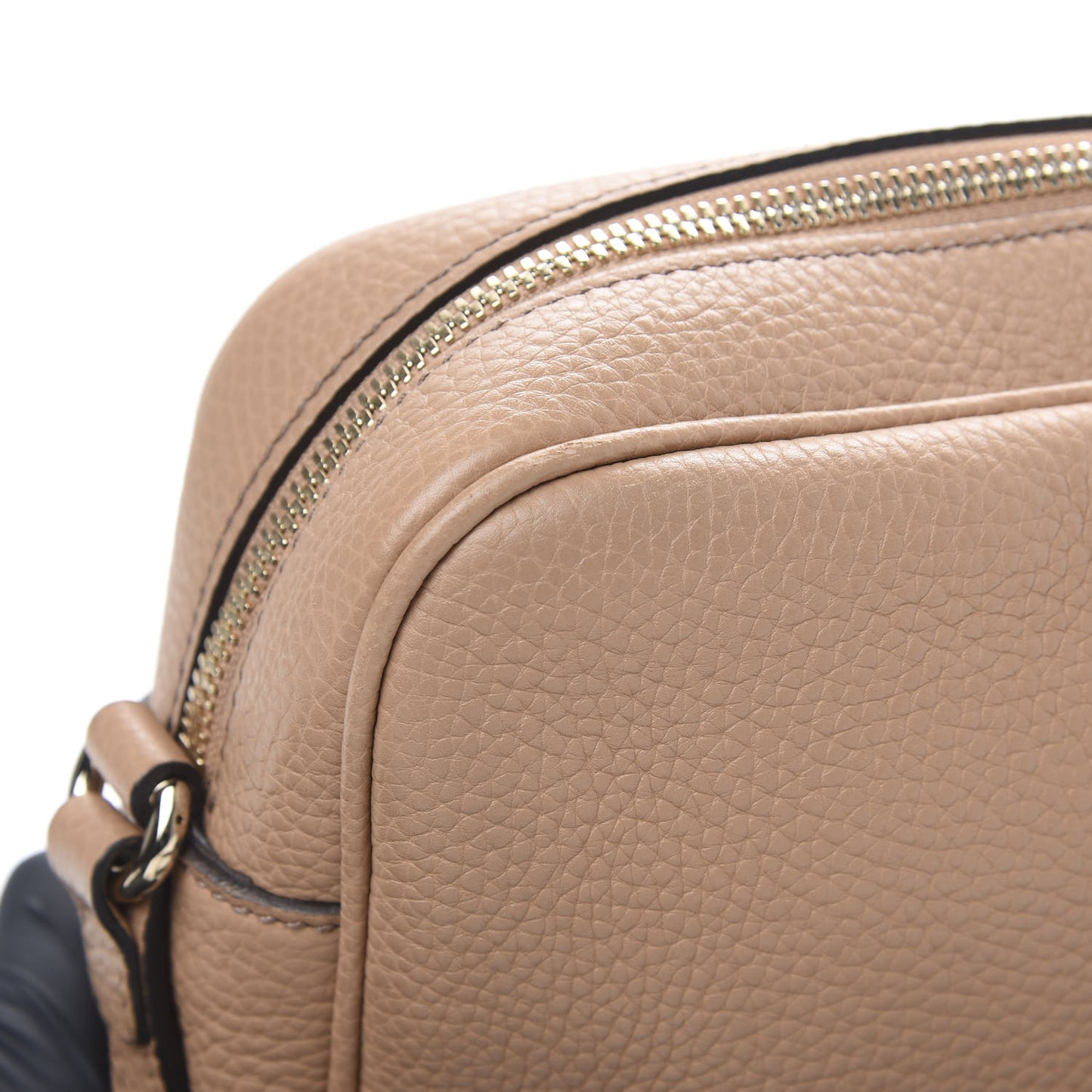 Pebbled Calfskin Small Soho Disco Bag Camelia