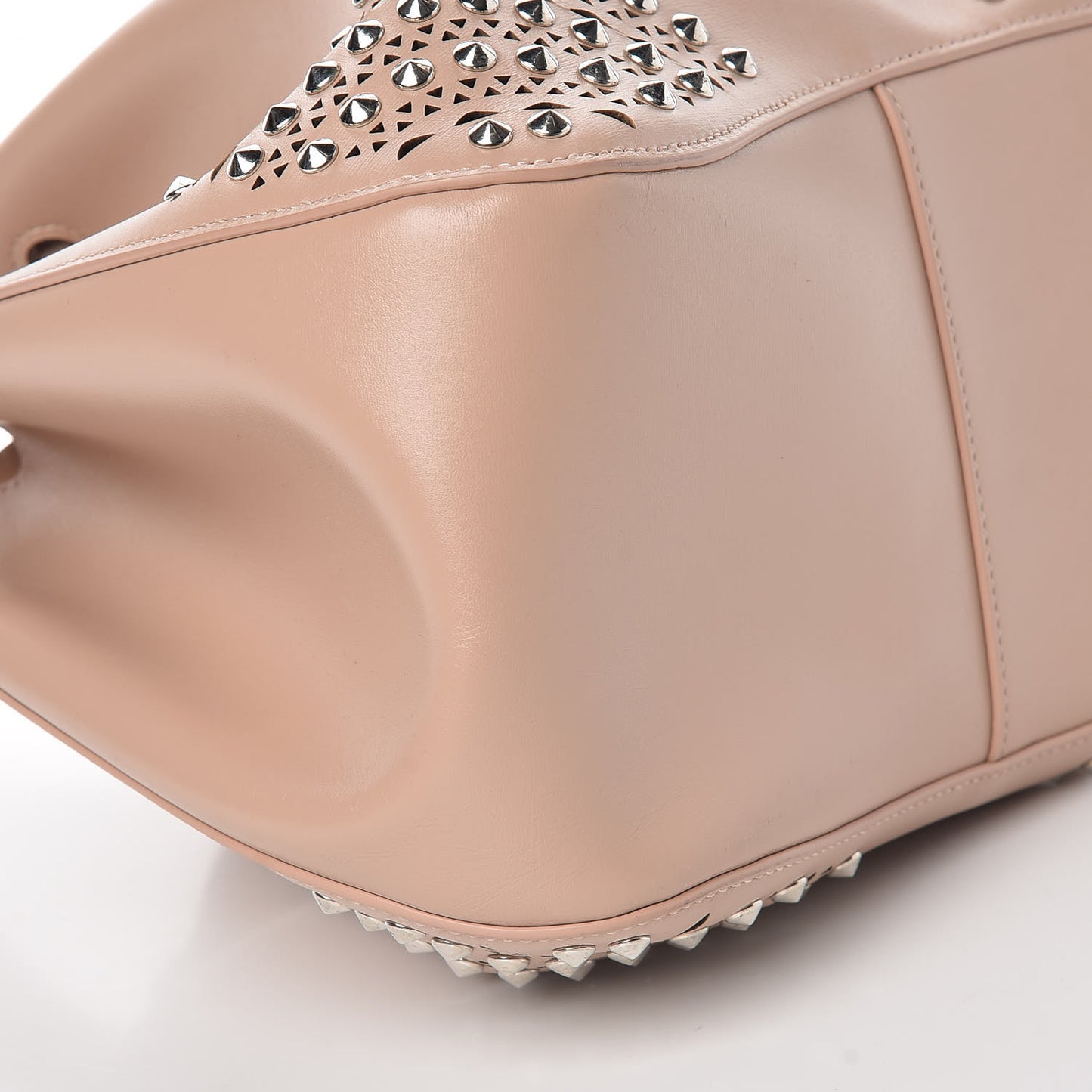 Calfskin Vienne Studded Rose-Marie 19 Bag Sable