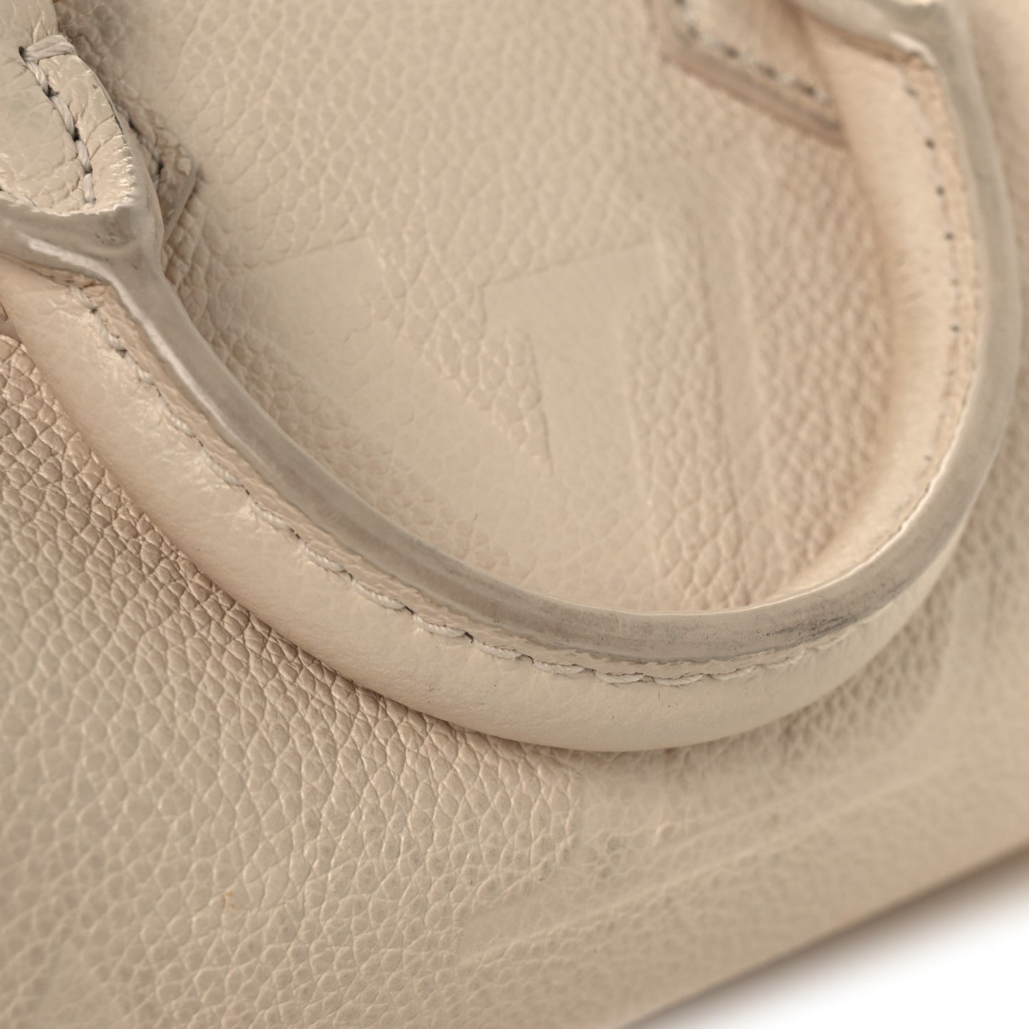 Empreinte Monogram Giant Papillon BB Cream