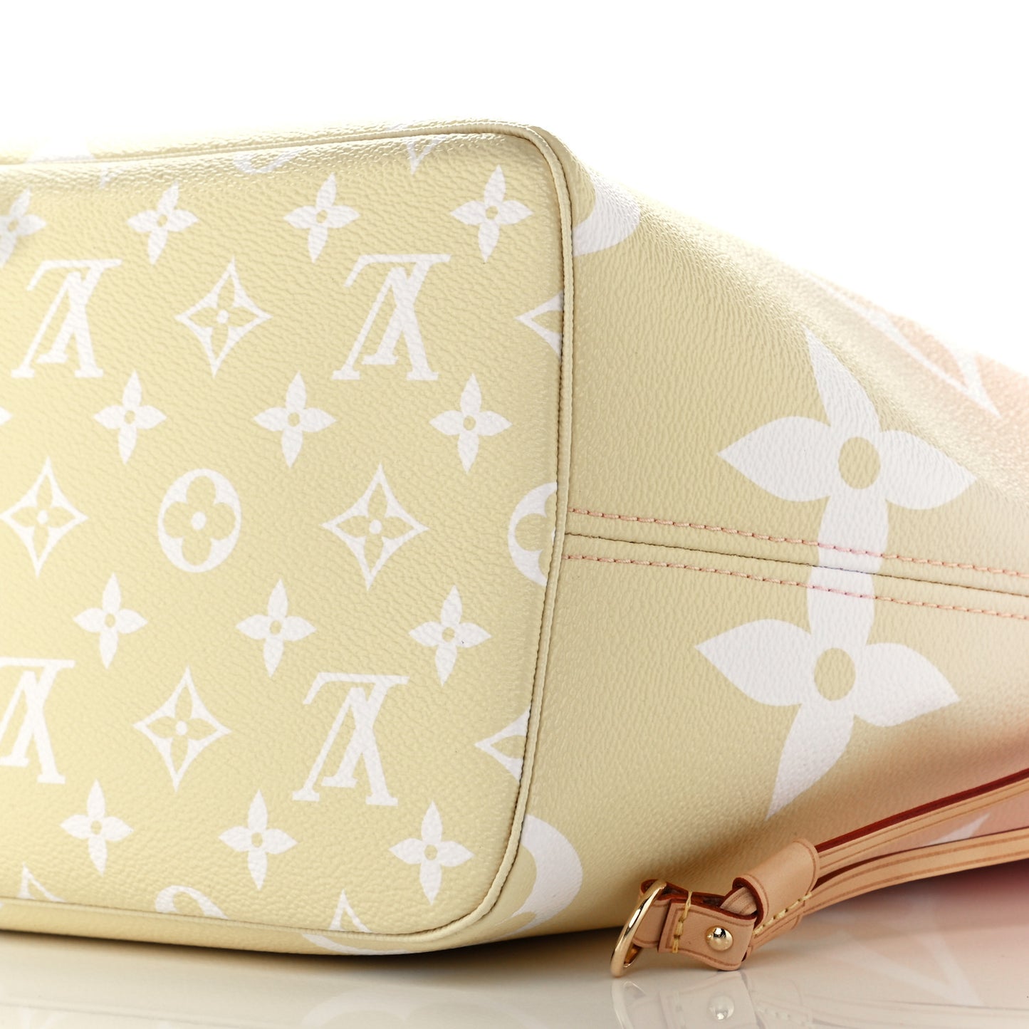 Monogram Giant By The Pool Neverfull MM Light Pink