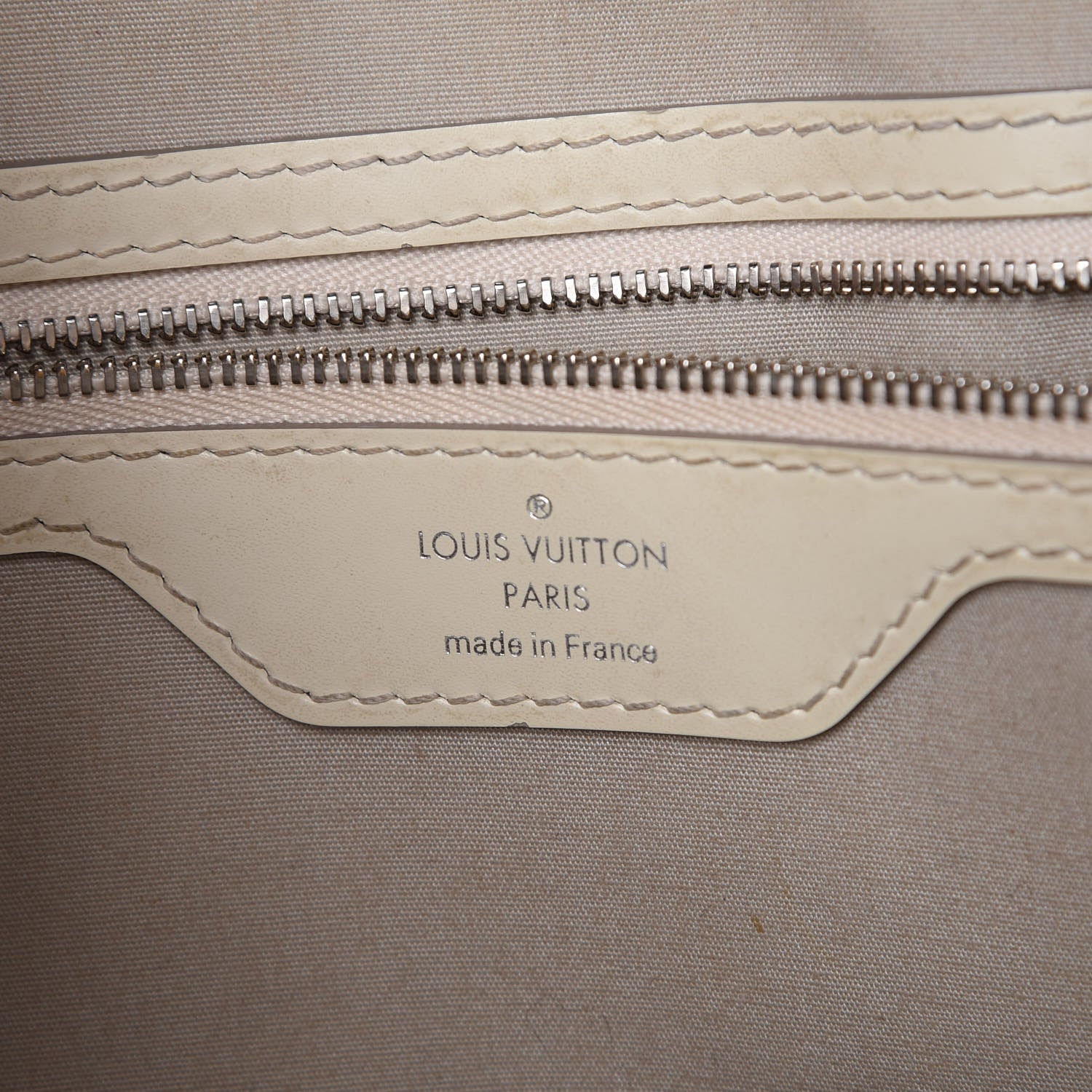 Louis Vuitton Epi Brea GM Ivory 7 of 18