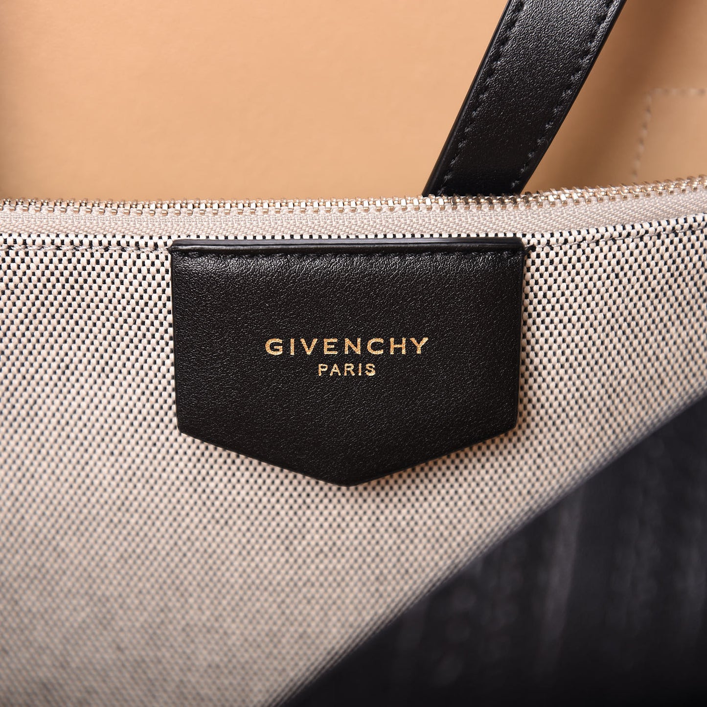 Calfskin Chain Embossed Medium Bond Shopper Tote Black