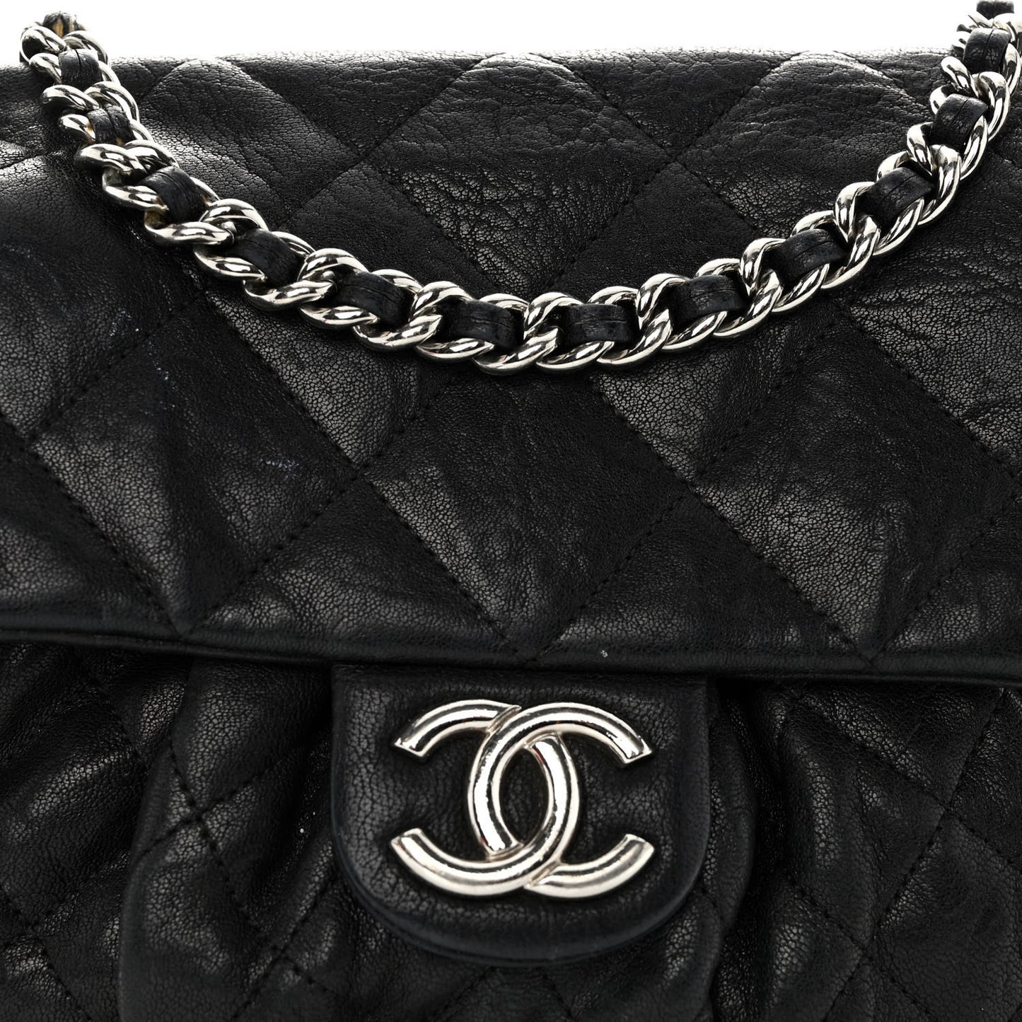 Washed Lambskin Quilted Medium Chain Around Messenger Black