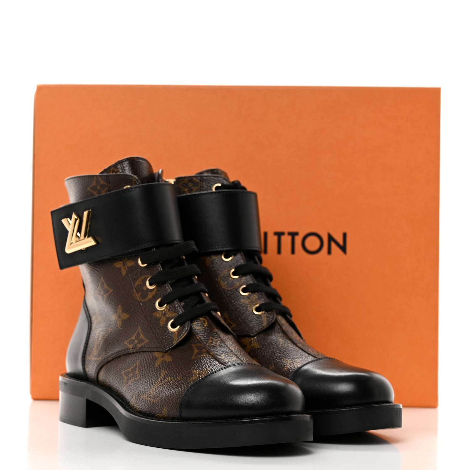Louis Vuitton Calfskin Monogram Wonderland Flat Ranger Boots 38.5 Black 10 of 10
