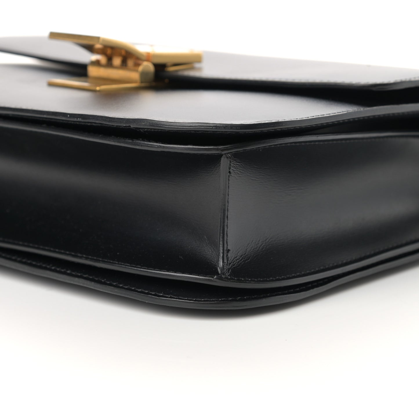 Box Calfskin Medium Classic Box Flap Bag Black