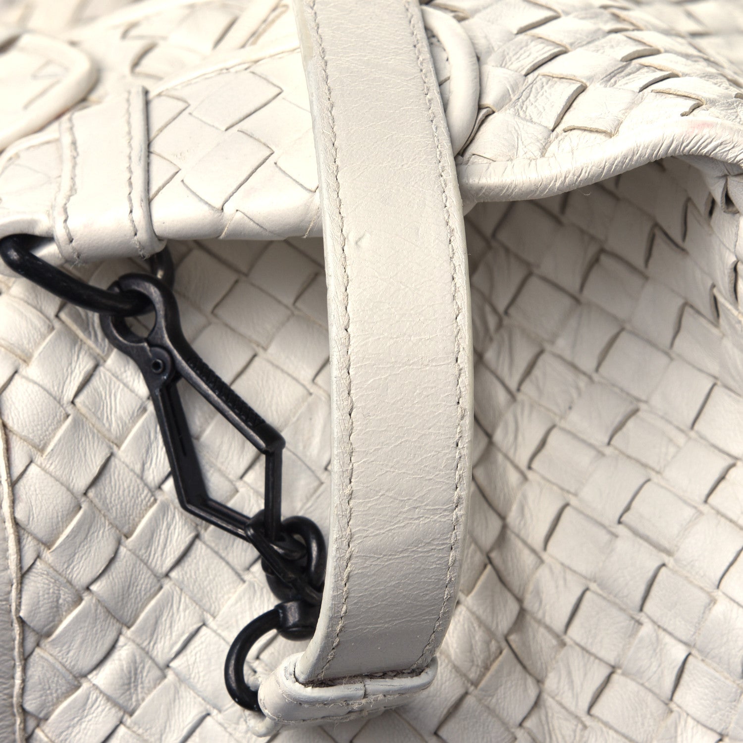 Bottega Veneta Nappa Intrecciato Shoulder Bag White 7 of 7