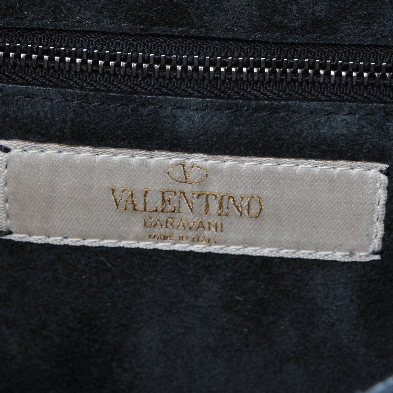 Valentino Garavani Pebbled Calfskin B-Rockstud Rolling Flap Black 5 of 5