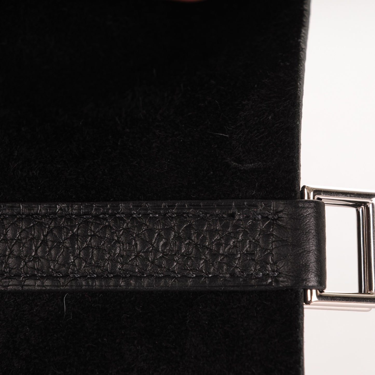 Taurillon Clemence Picotin Lock 22 MM Black
