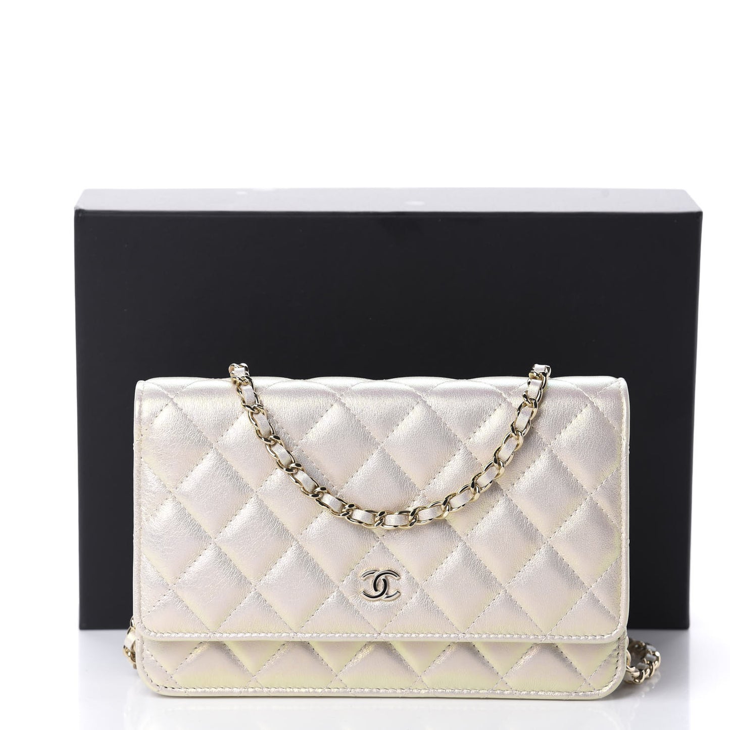 Iridescent Lambskin Quilted Wallet On Chain WOC Ivory