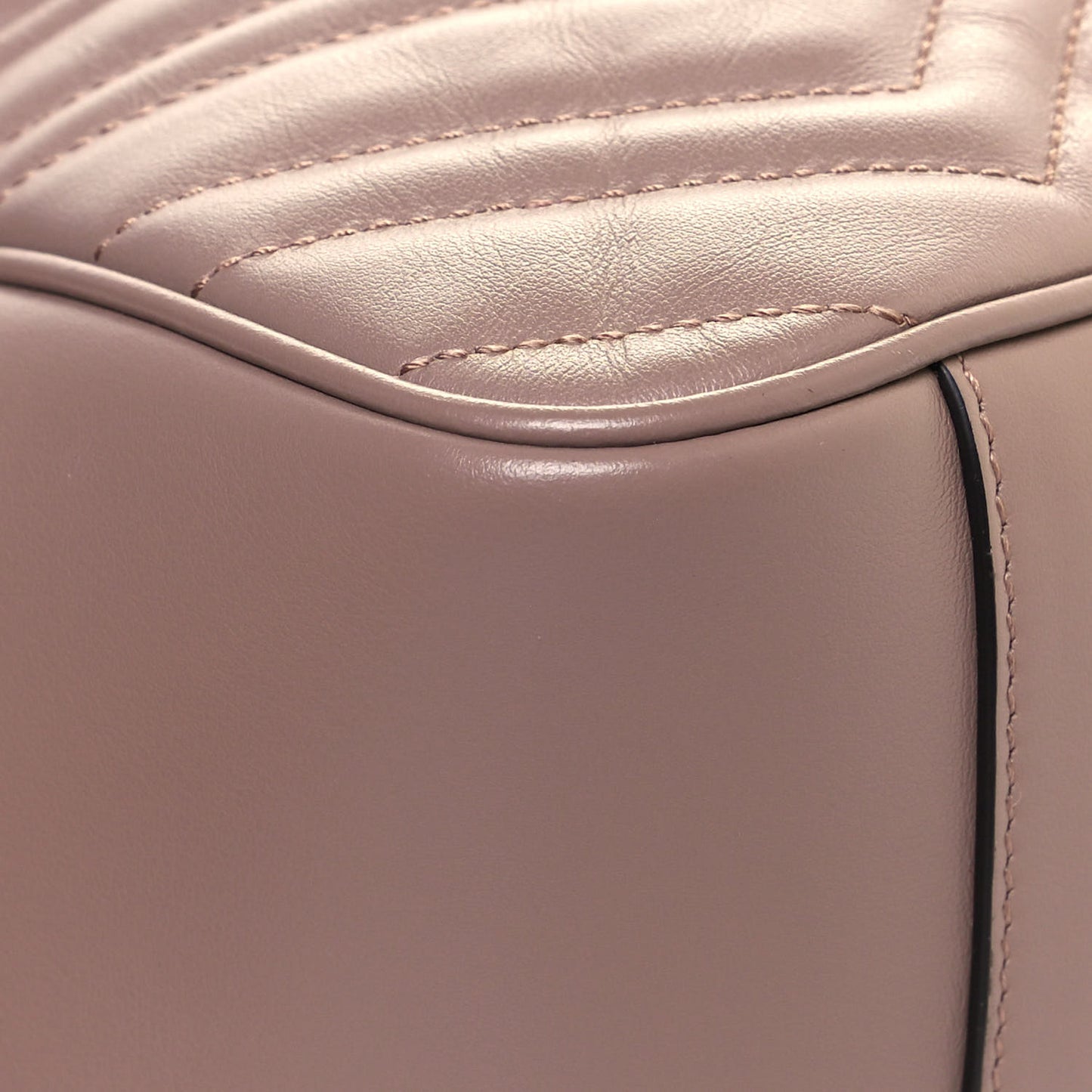 Calfskin Matelasse Large GG Marmont Shoulder Bag Porcelain Rose