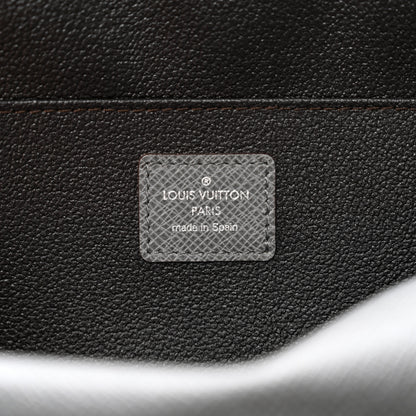 Louis Vuitton Taiga Trousse Toilette GM Glacier 6 of 11