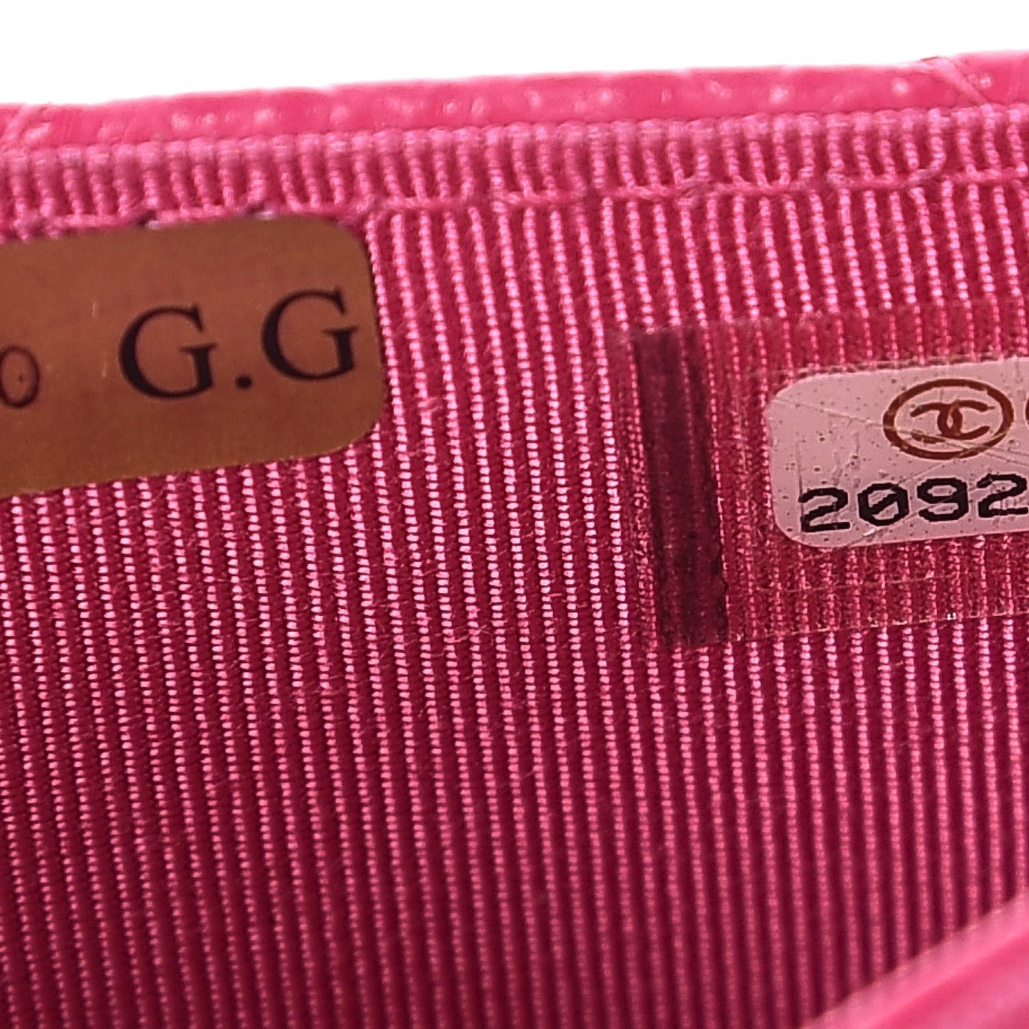 Caviar Quilted Flap Card Holder Pink