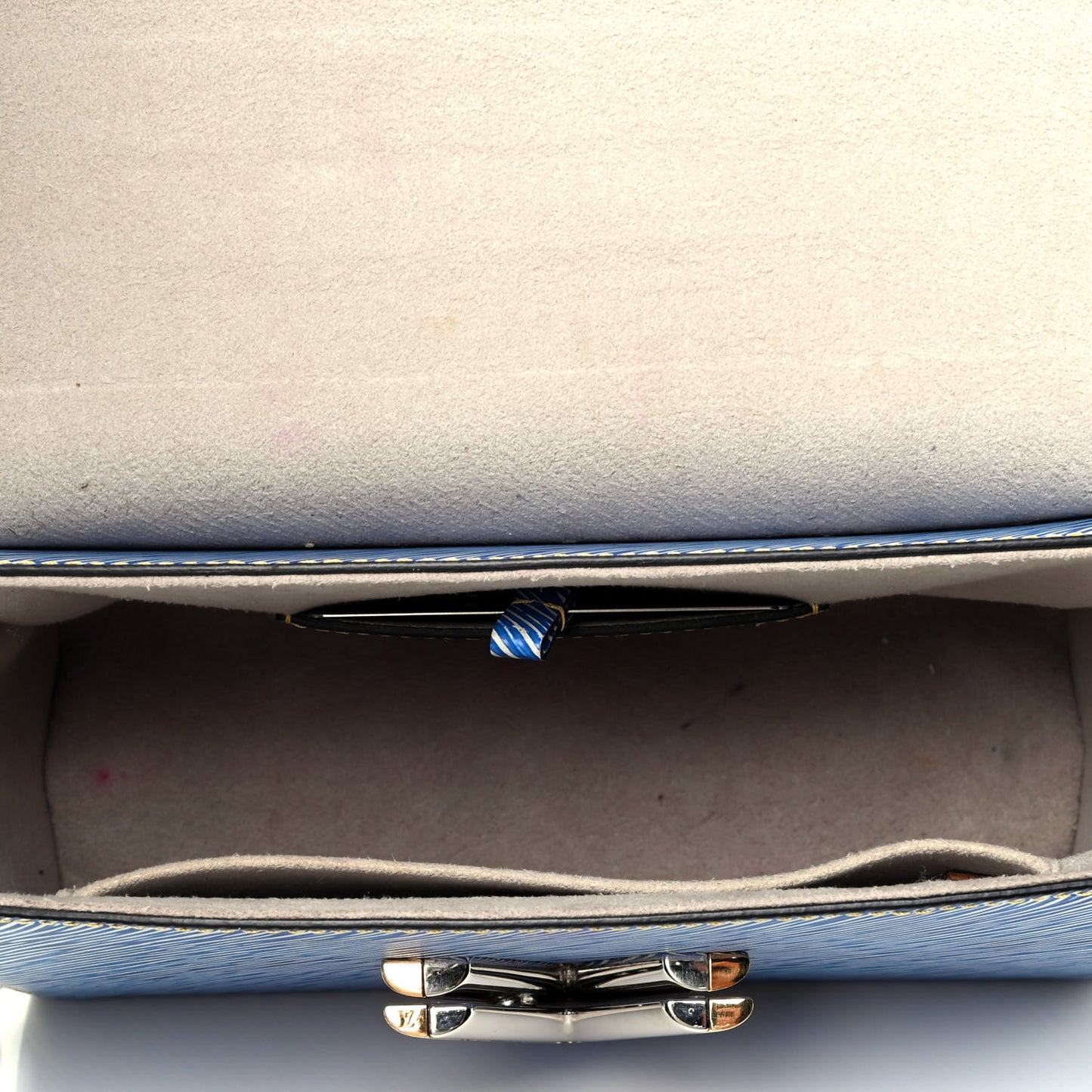 Epi Twist Shoulder Bag MM Denim Light