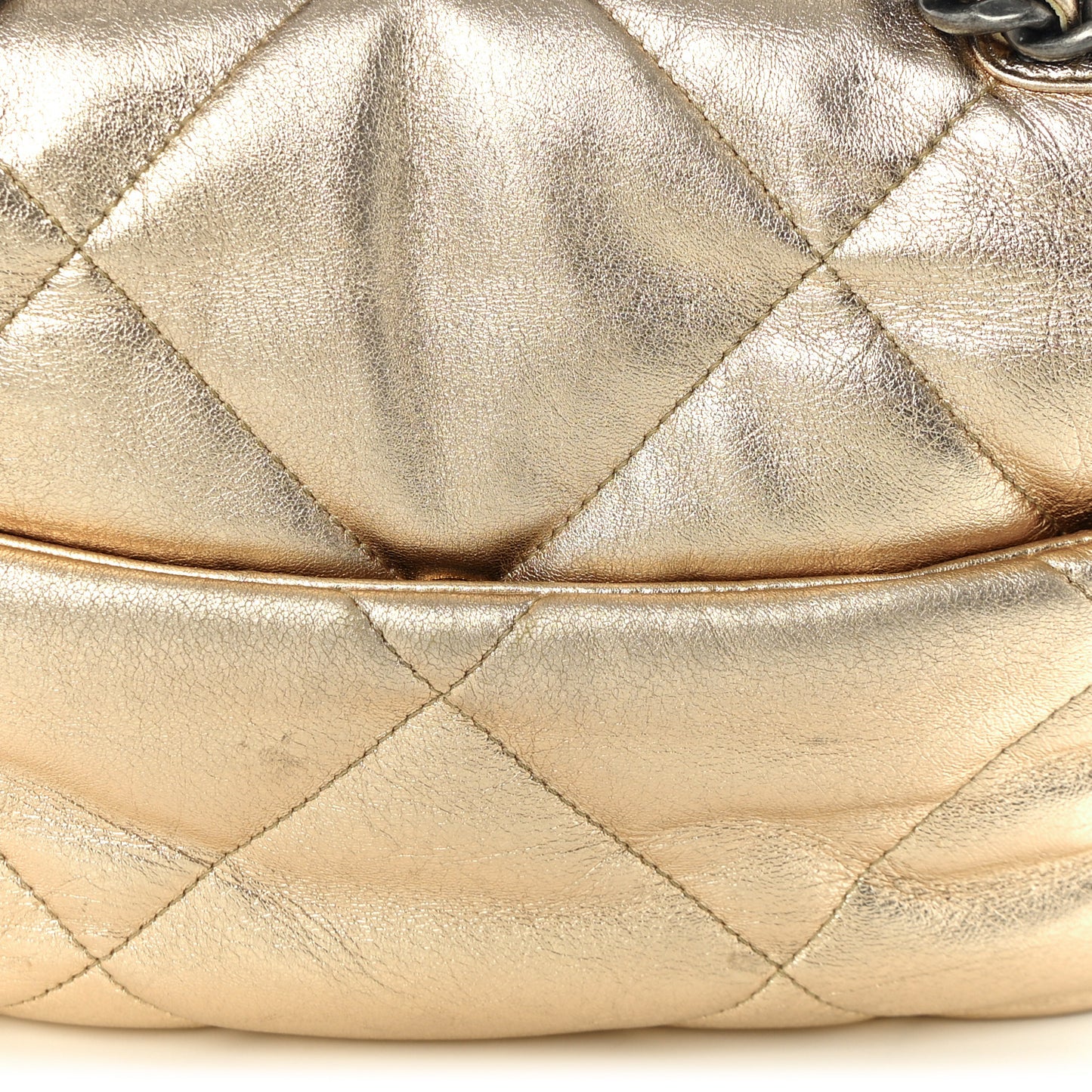 Metallic Lambskin Quilted Medium 19 Flap Gold