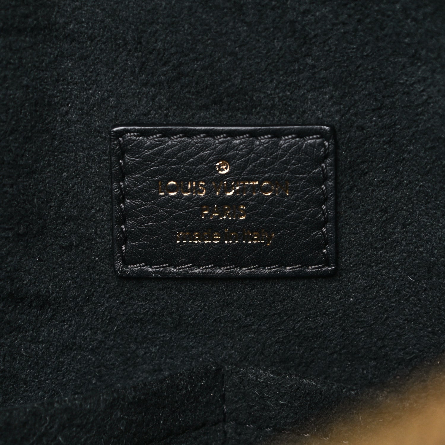 Louis Vuitton Lambskin Quilted Flowers Triangle Softy Black 5 of 10