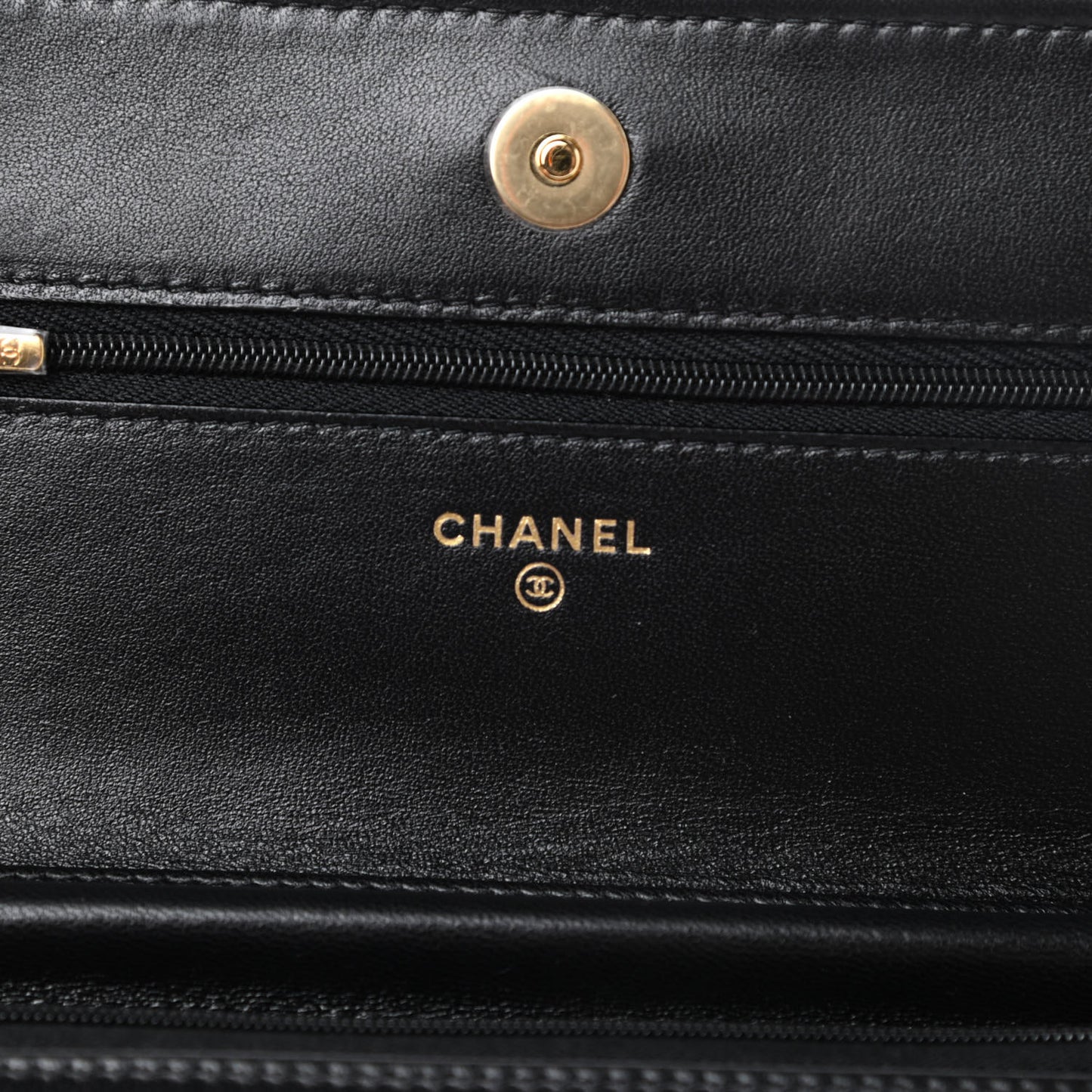 Lambskin Quilted Wallet On Chain WOC Black