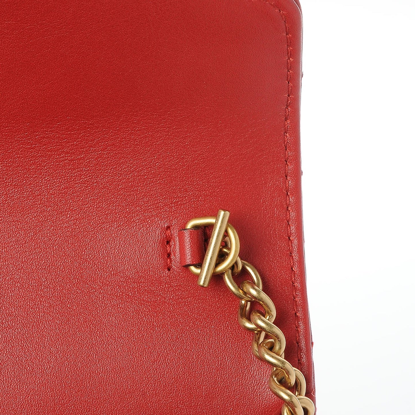 Calfskin Matelasse GG Marmont Chain Wallet Hibiscus Red