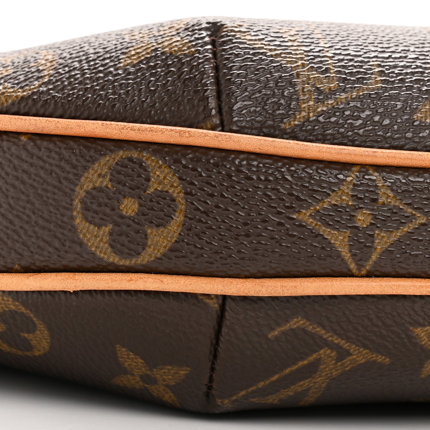 Monogram Croissant PM