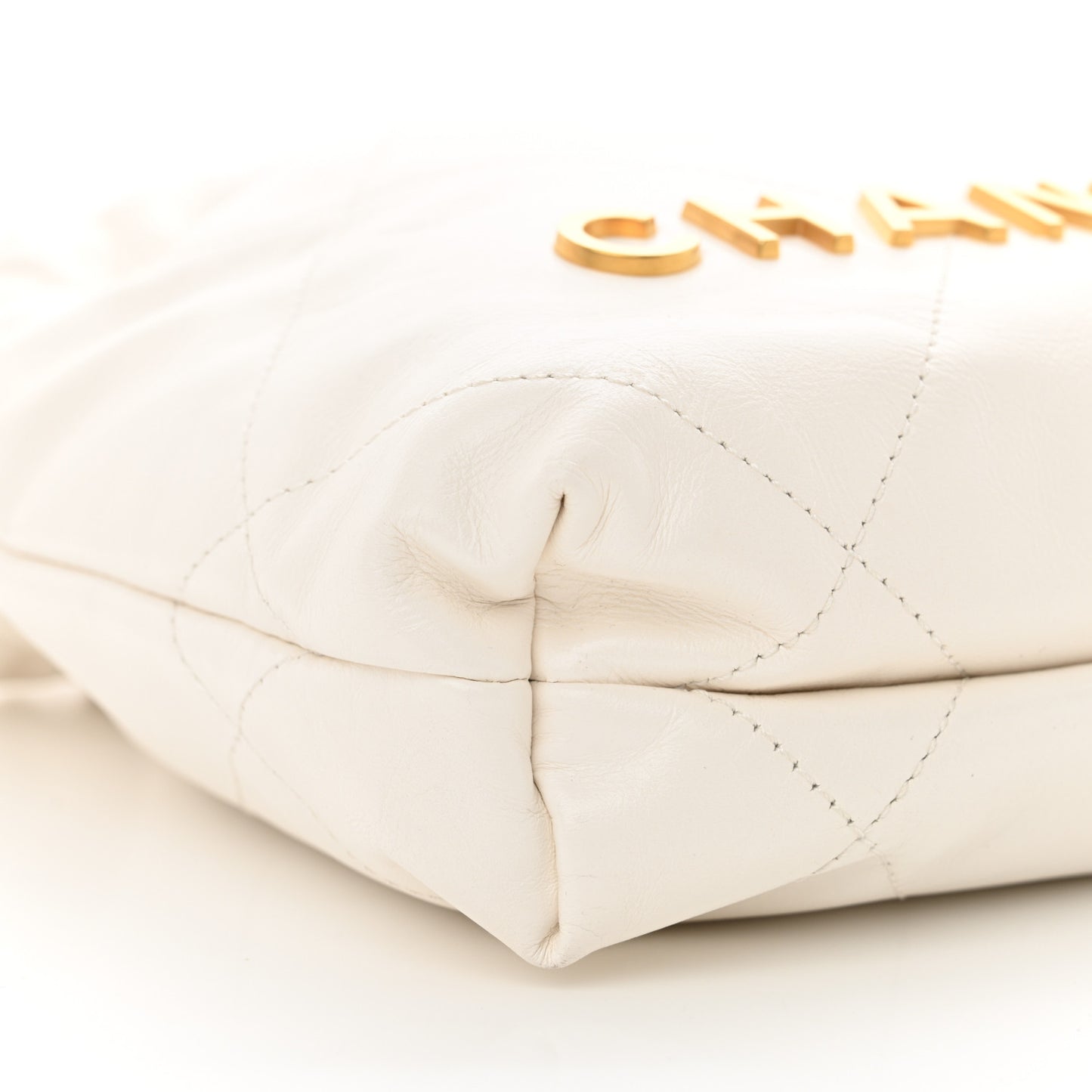Shiny Calfskin Quilted Mini Chanel 22 White