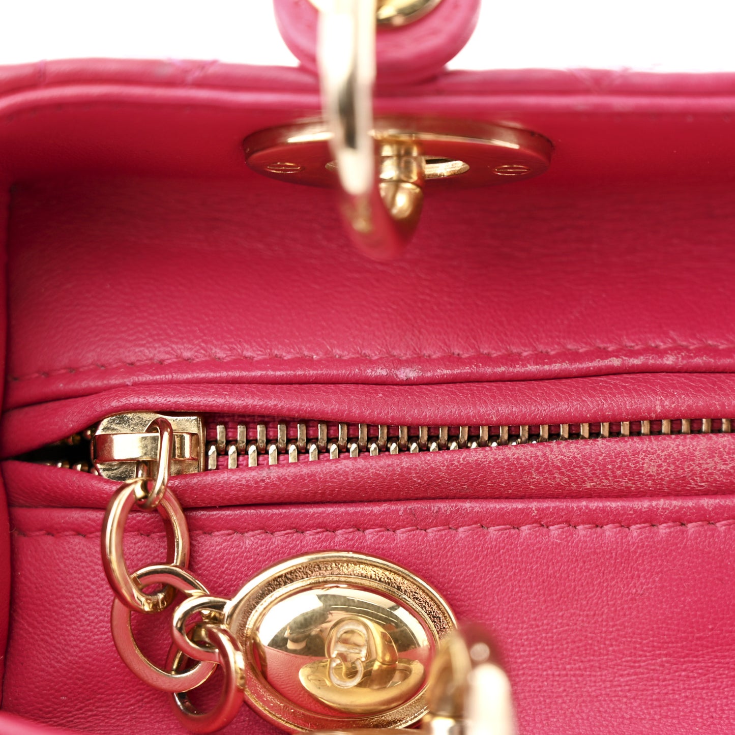 Lambskin Cannage Medium Lady Dior Fuchsia