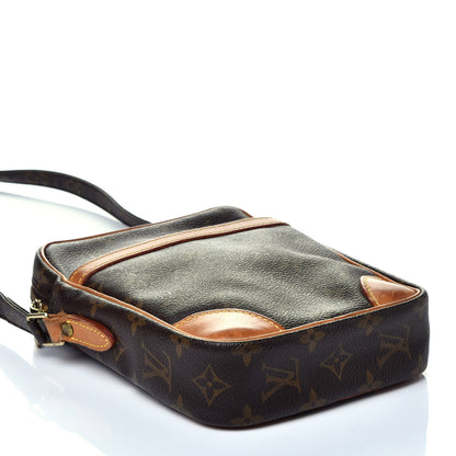 Louis Vuitton Monogram Danube 21 4 of 9