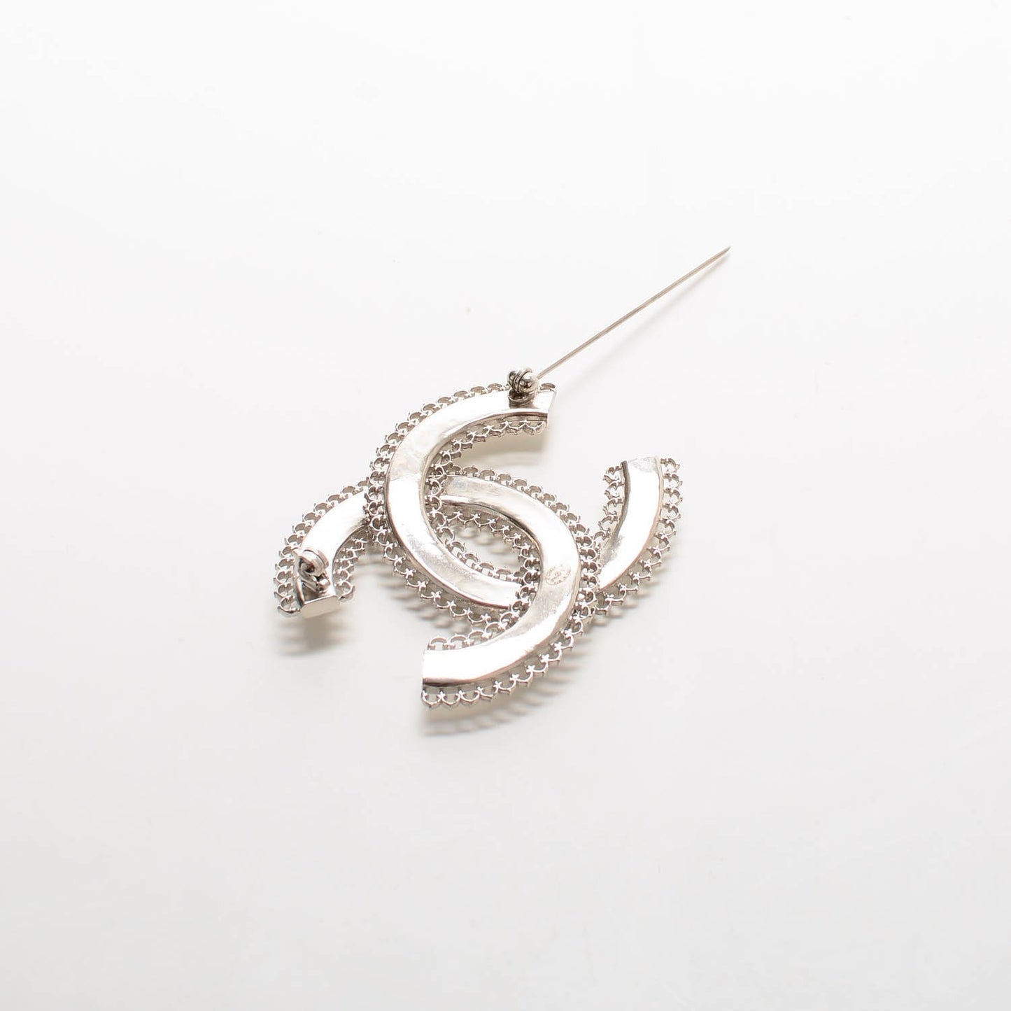 Large Scalloped CC Brooch Silver