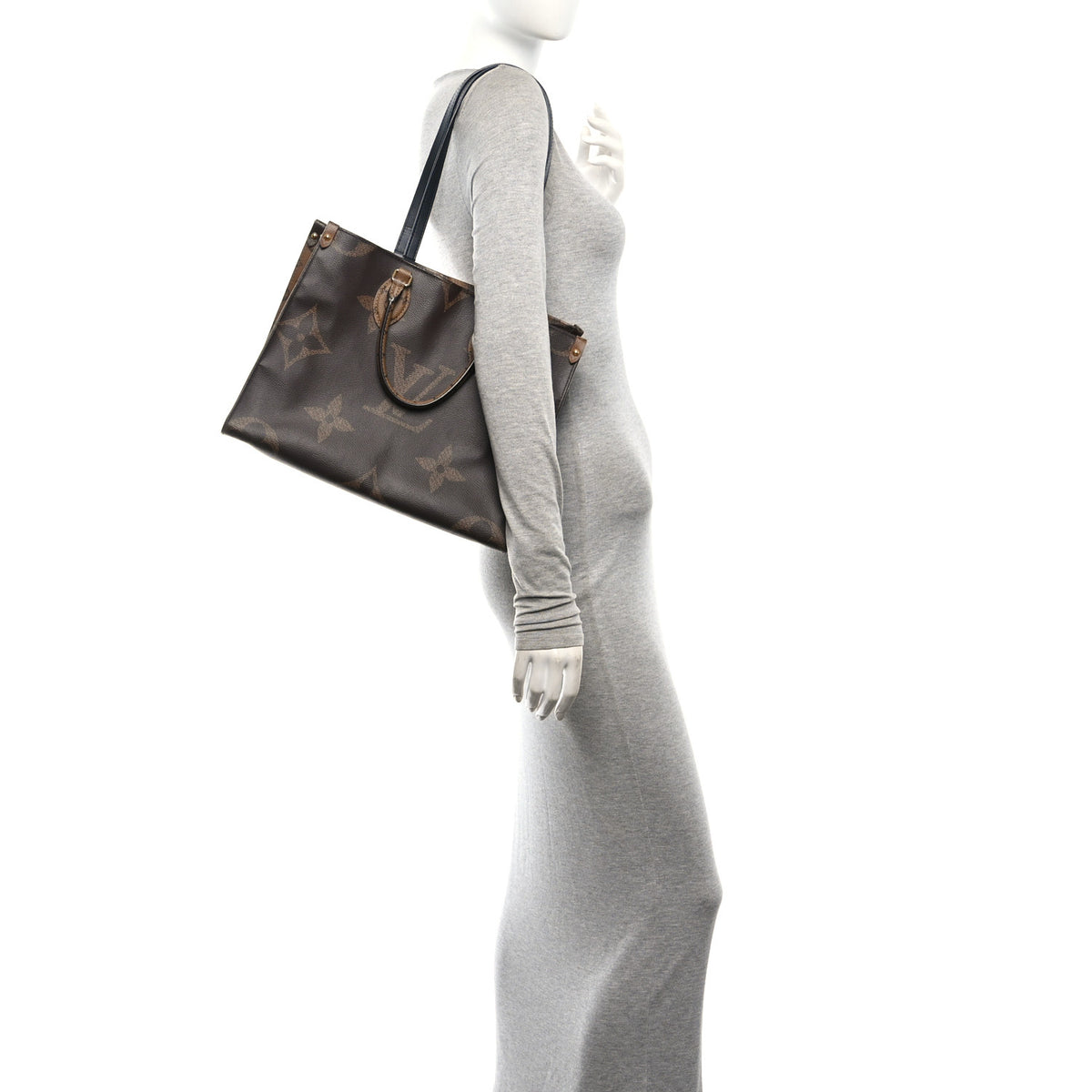 Louis Vuitton Reverse Monogram Giant Onthego MM 2 of 10