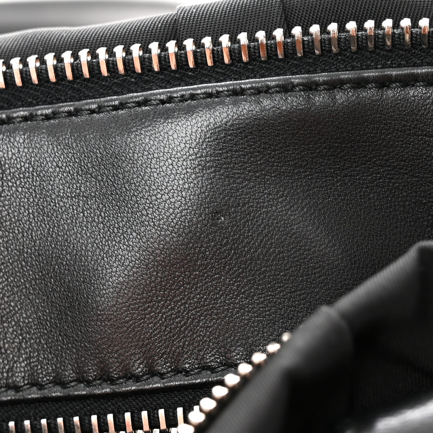 Tessuto Nylon Gaufre Shopping Satchel Black