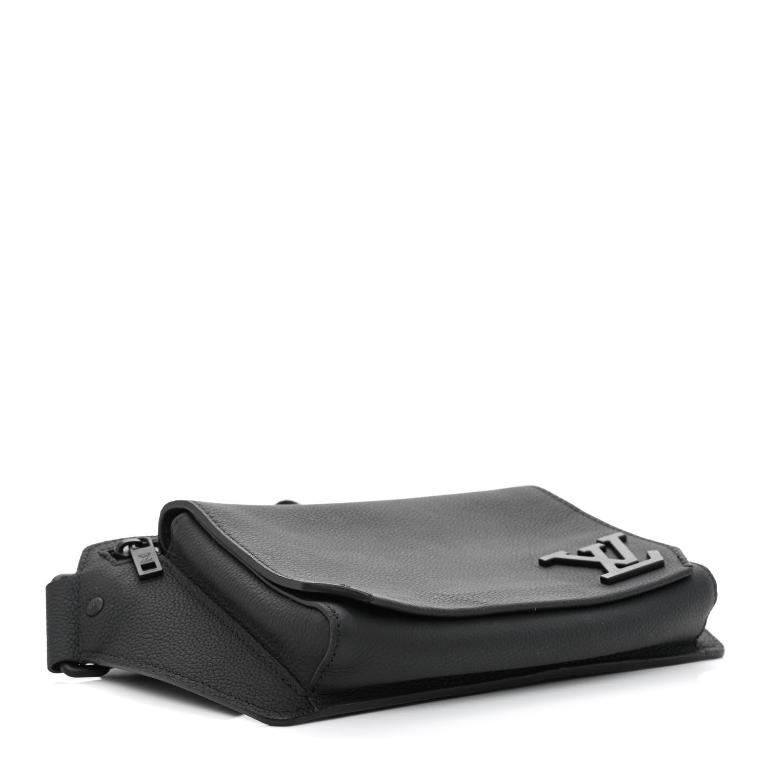 Louis Vuitton Grained Calfskin Aerogram Takeoff Sling Black 4 of 9