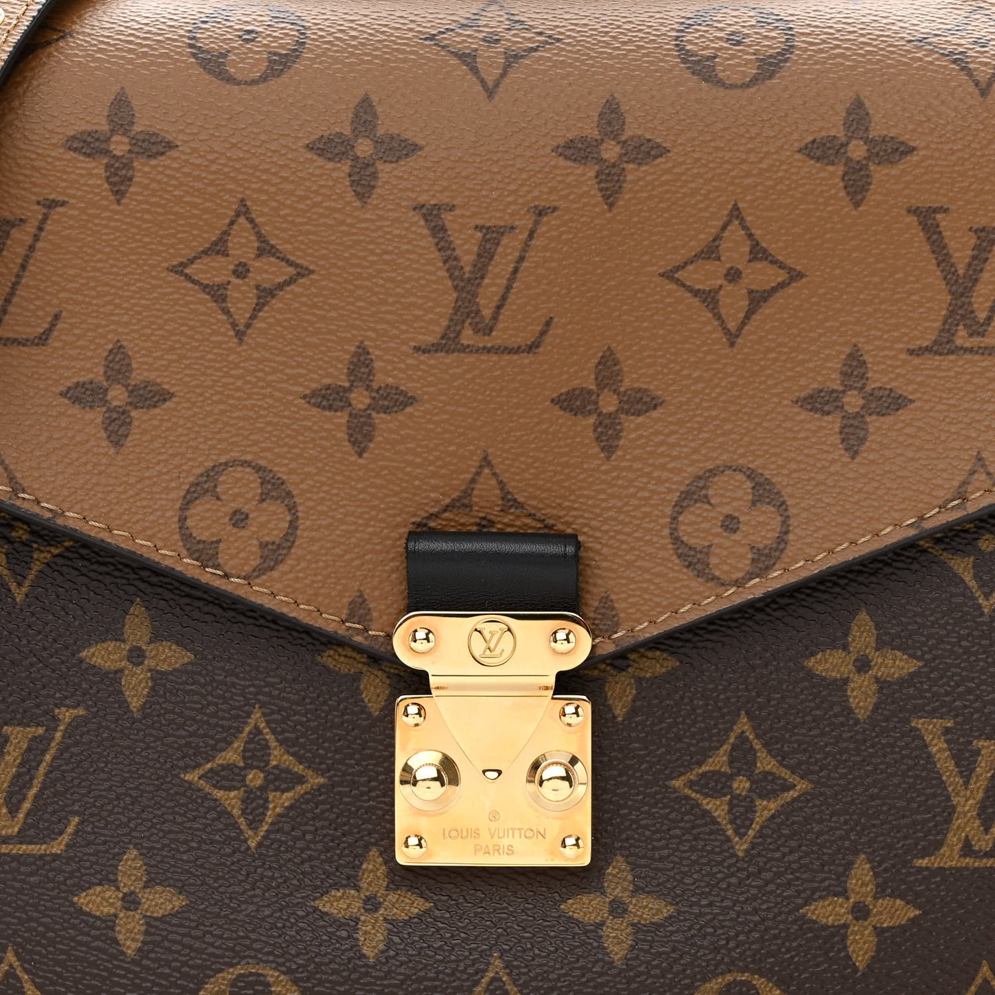 Reverse Monogram Pochette Metis