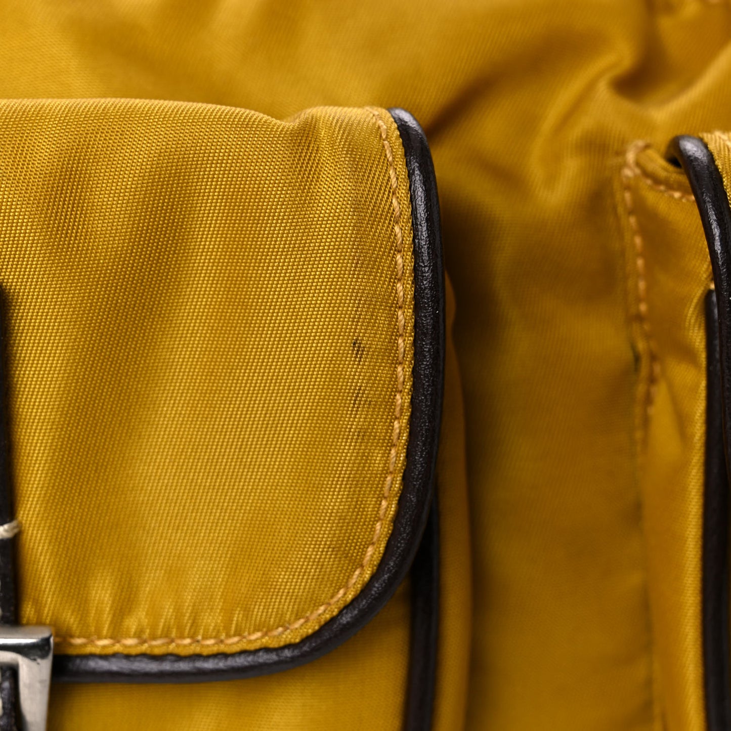 Tessuto Nylon Pocket Shoulder Bag Senape Moro