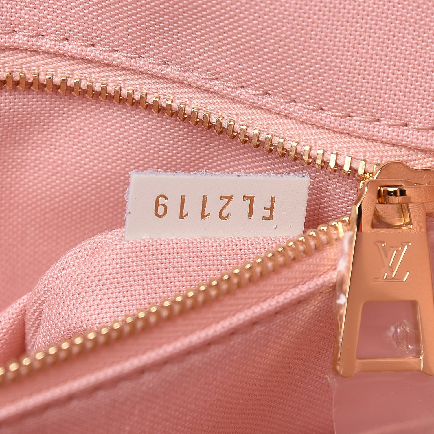 Louis Vuitton Monogram Giant Onthego GM Rouge Rose 7 of 9