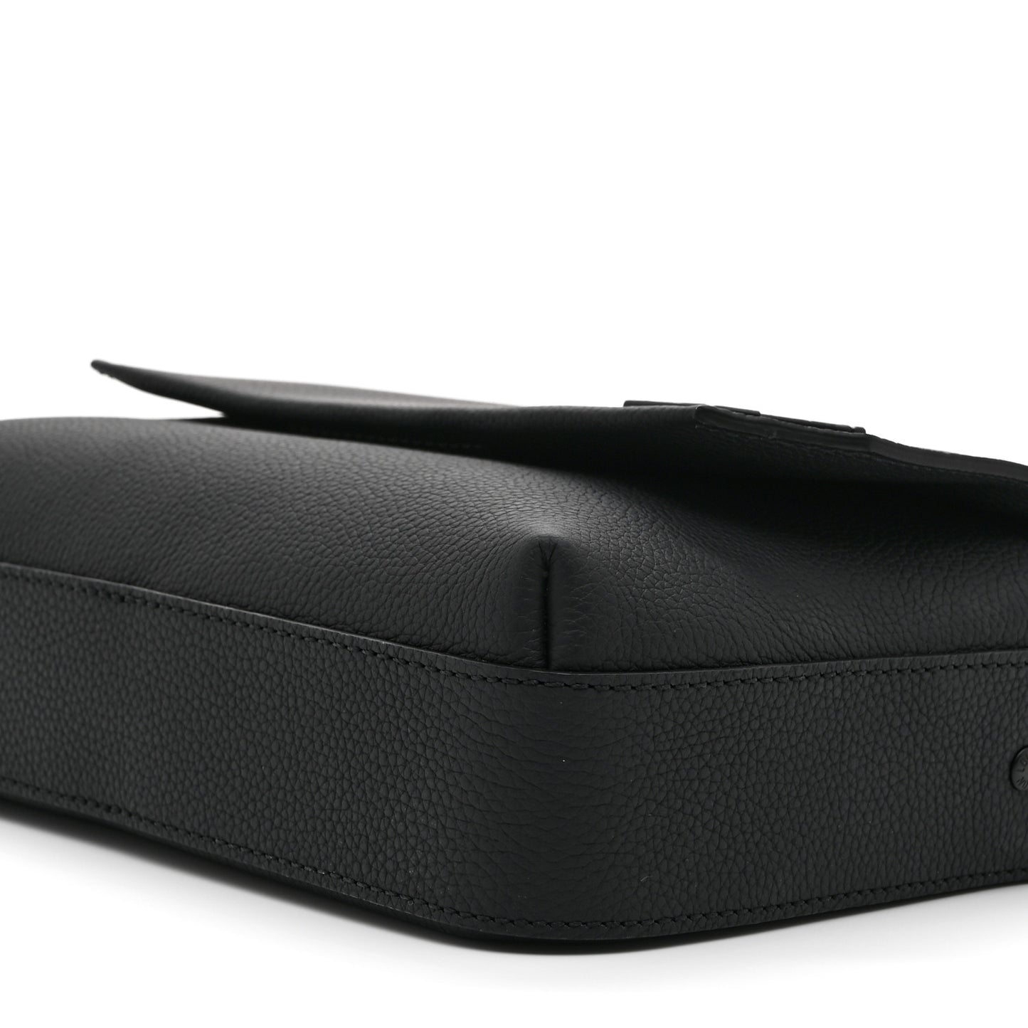 Calfskin Aerogram Fastline Messenger Black