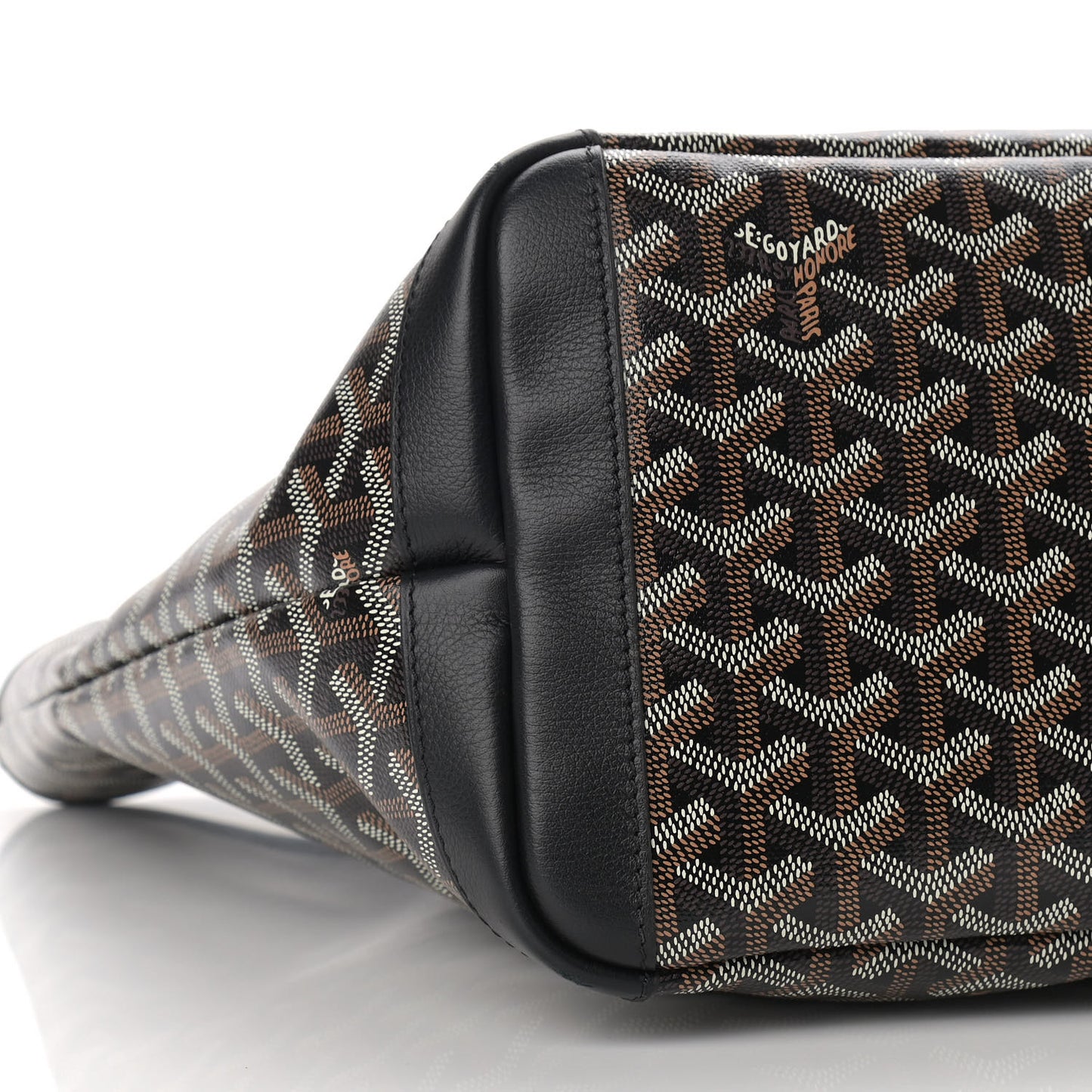 Goyardine Artois MM Black