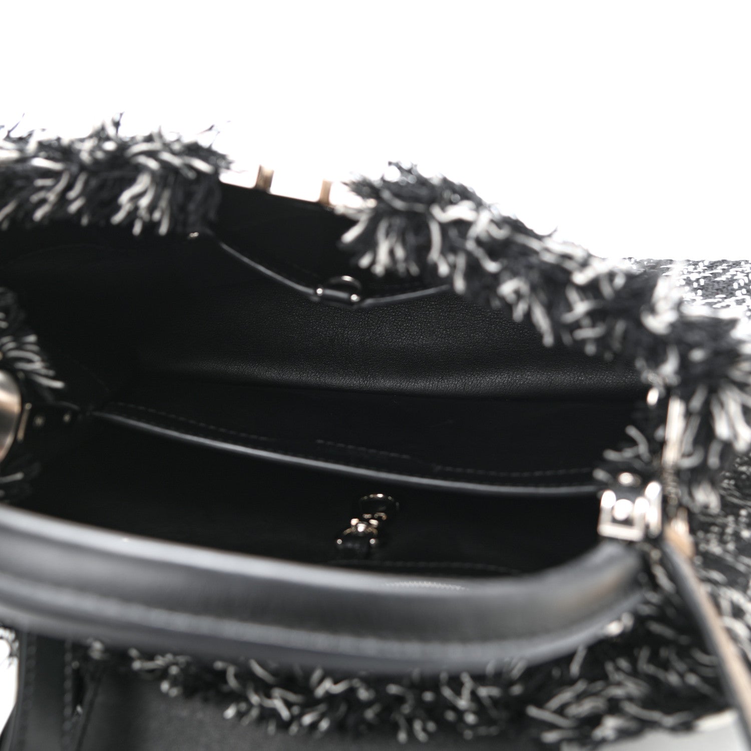 Louis Vuitton Tweed Calfskin Capucines MM Black White 4 of 9