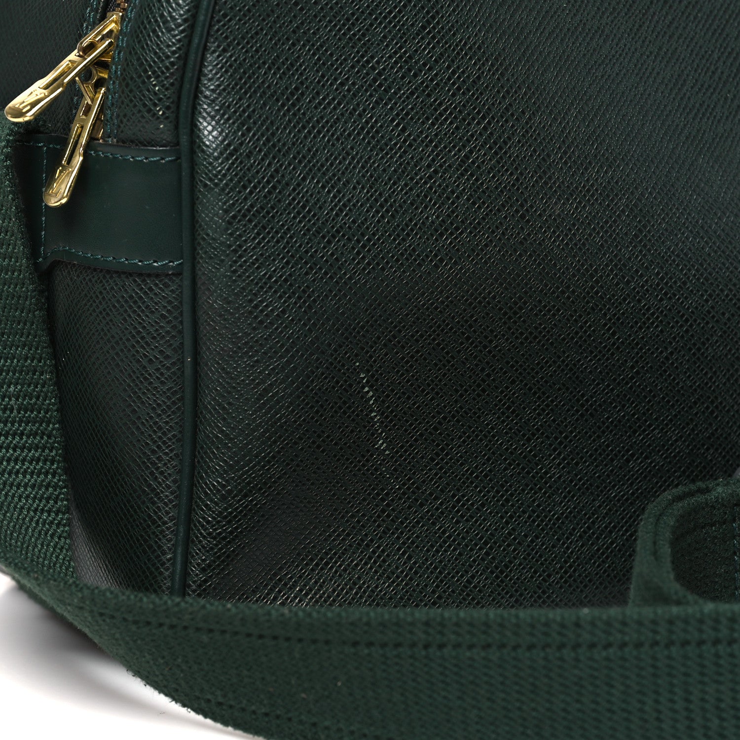 Louis Vuitton Taiga Reporter Messenger Epicea 12 of 12