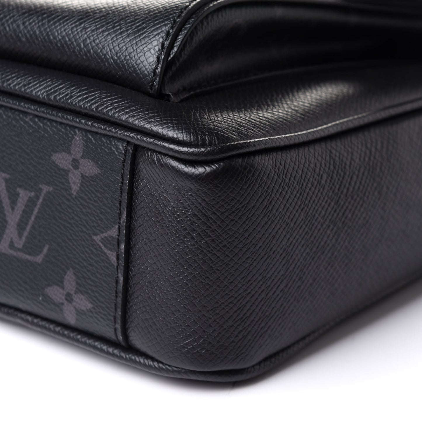 Taigarama Messengerama Black